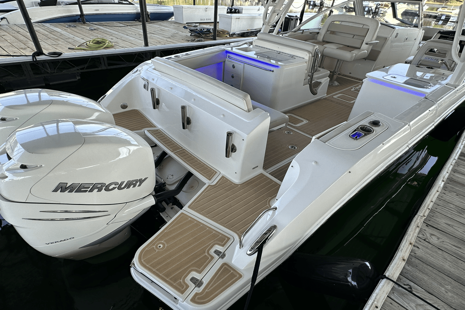 2017 Boston Whaler 320 VANTAGE Image Thumbnail #16