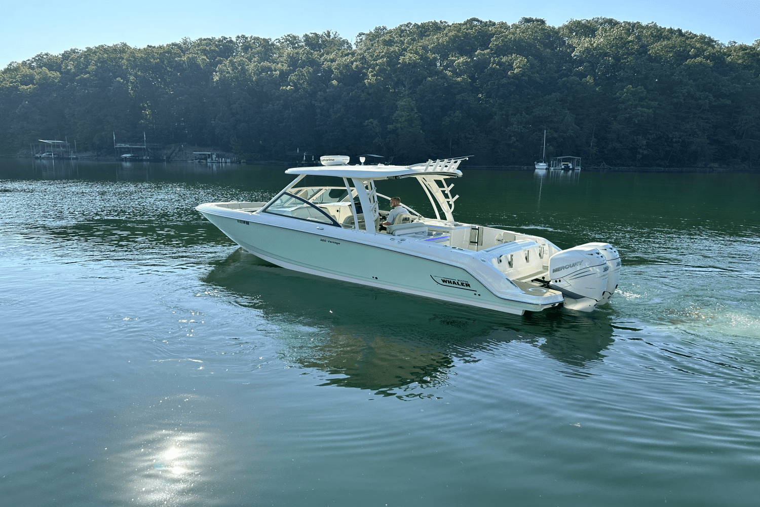 2017 Boston Whaler 320 VANTAGE Image Thumbnail #2