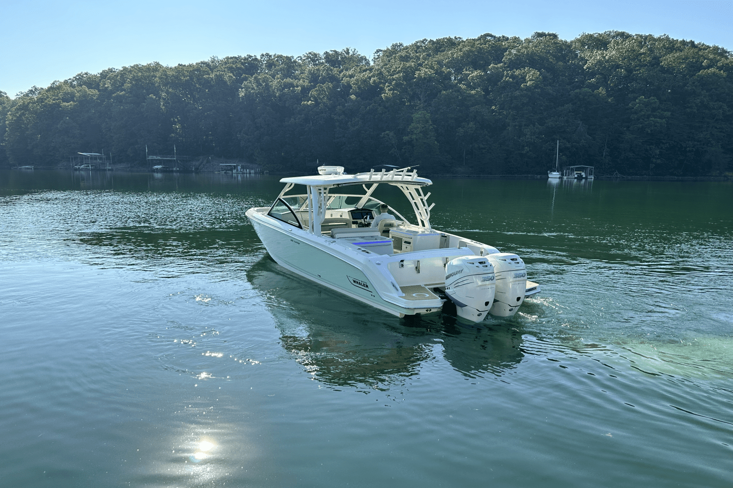 2017 Boston Whaler 320 VANTAGE Image Thumbnail #9