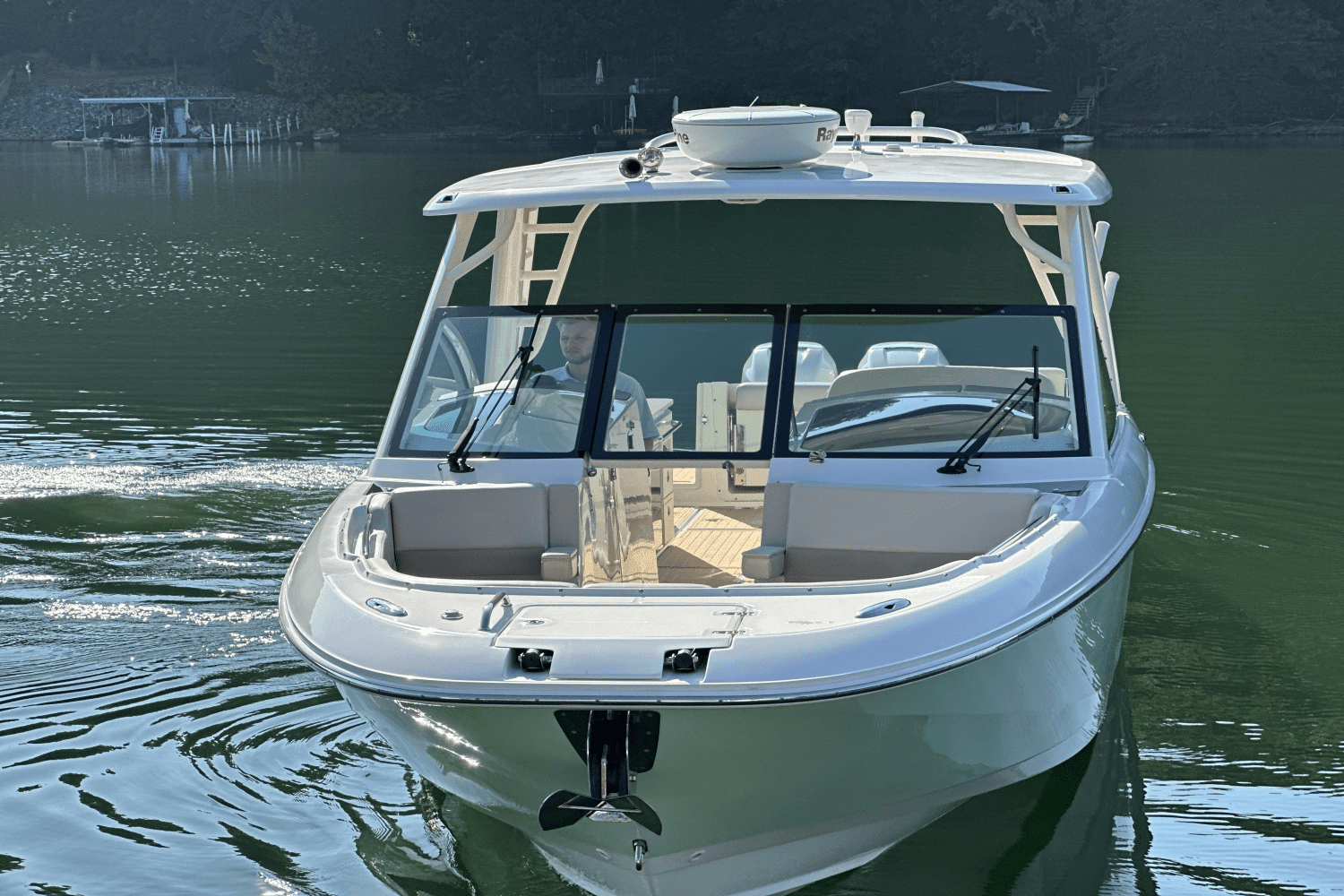 2017 Boston Whaler 320 VANTAGE Image Thumbnail #6