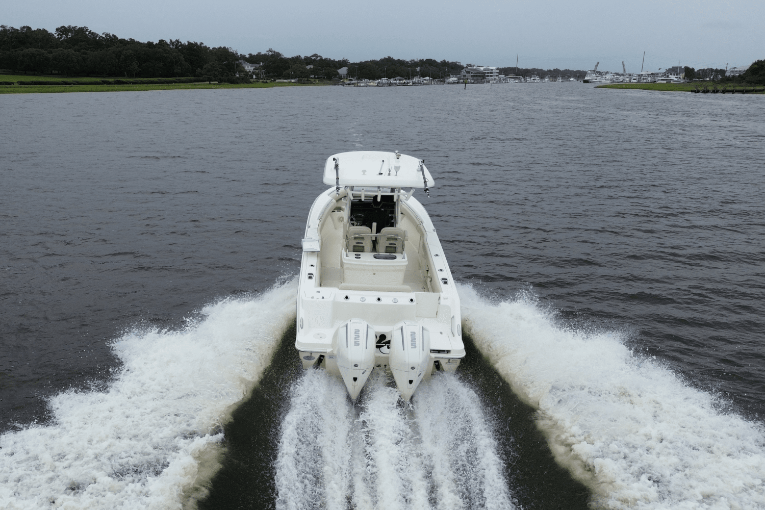 2020 Boston Whaler 250 OUTRAGE Image Thumbnail #8