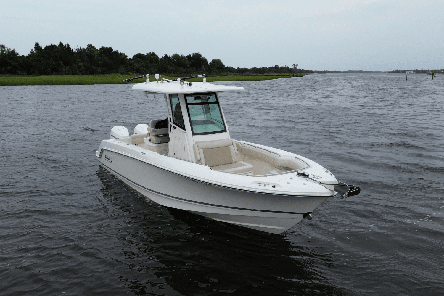 Thumbnail 3 for 2020 Boston Whaler 250 OUTRAGE