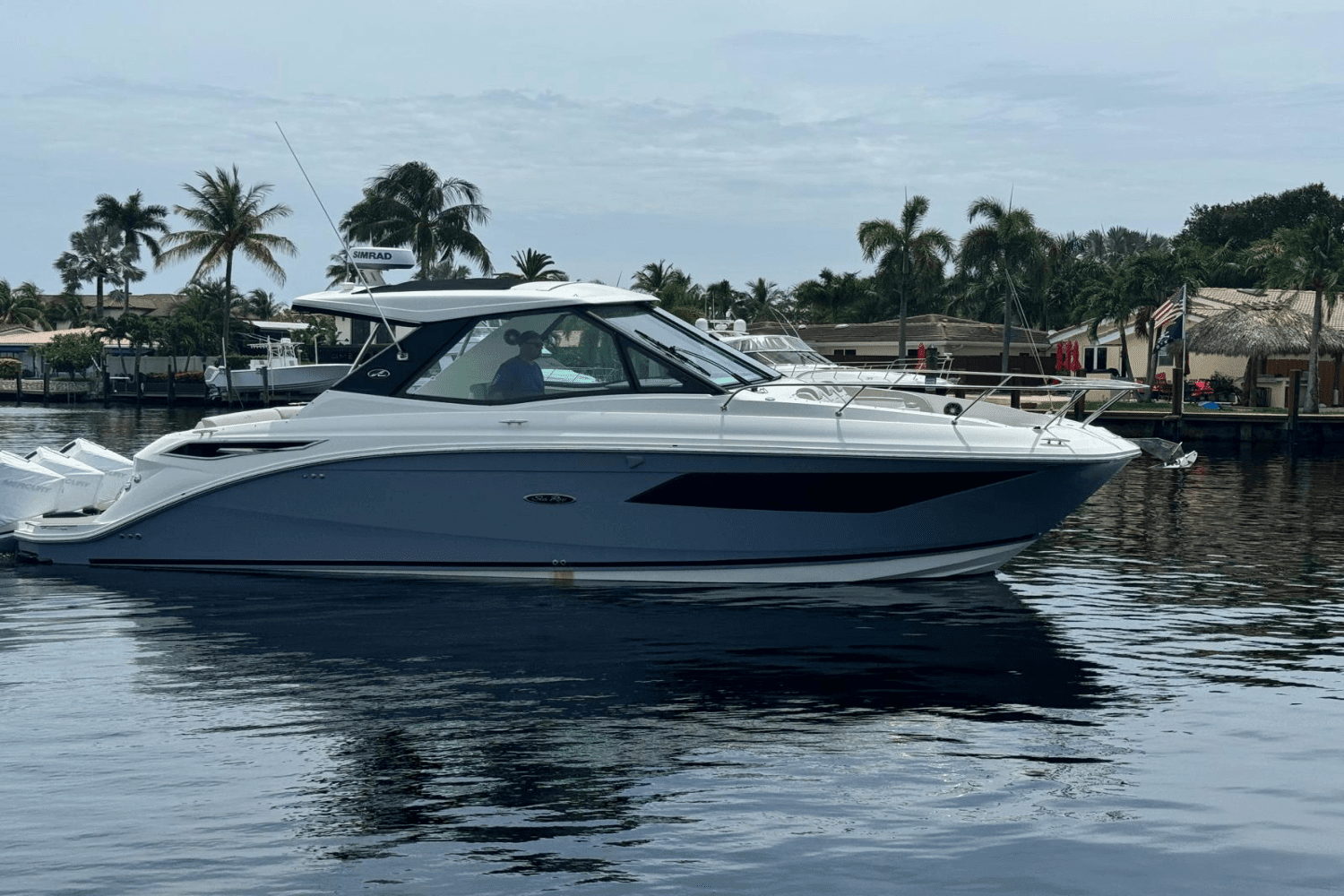 2023 Sea Ray 320 SUNDANCER OUTBOARD COUPE Image Thumbnail #48