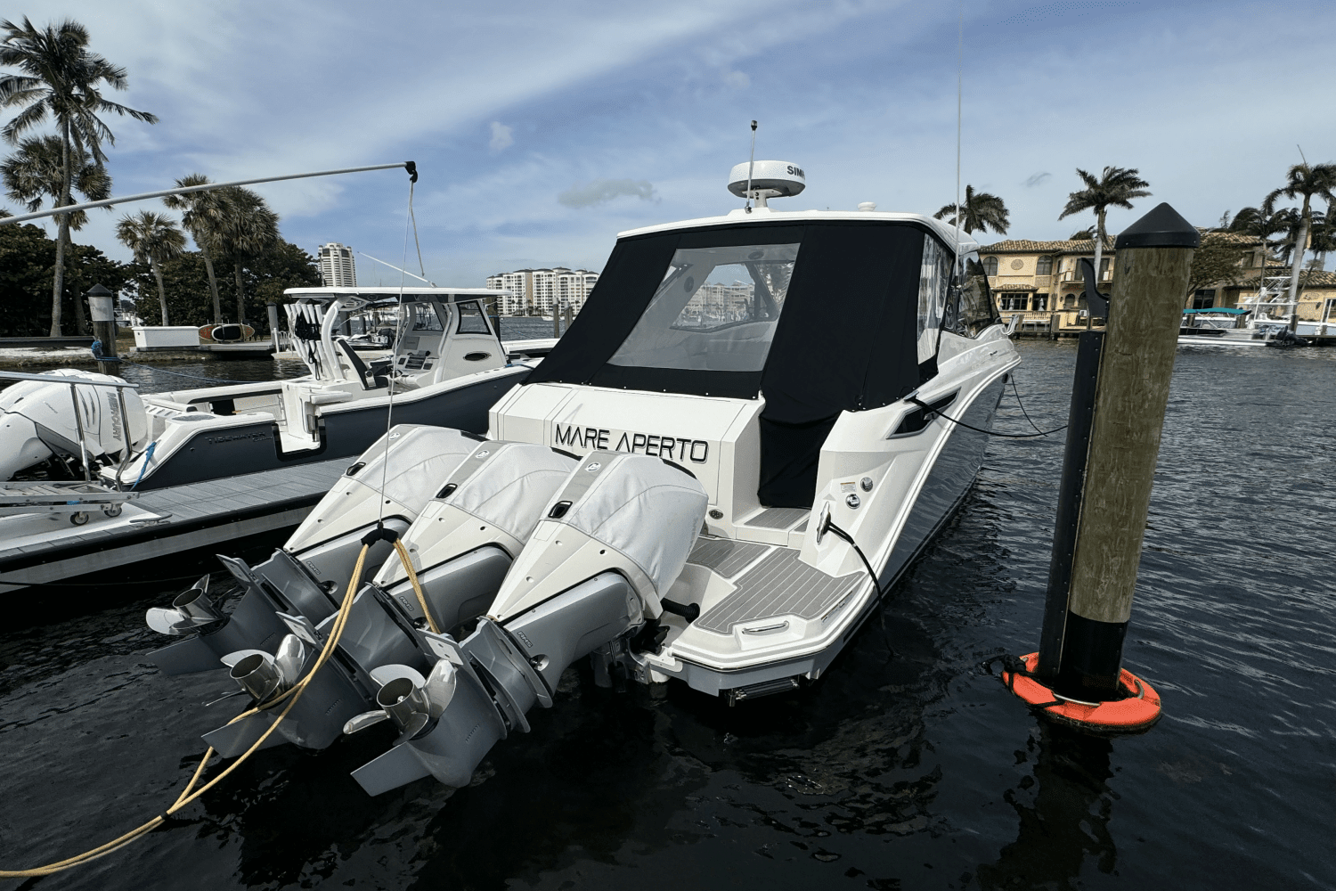 2023 Sea Ray 320 SUNDANCER OUTBOARD COUPE Image Thumbnail #10