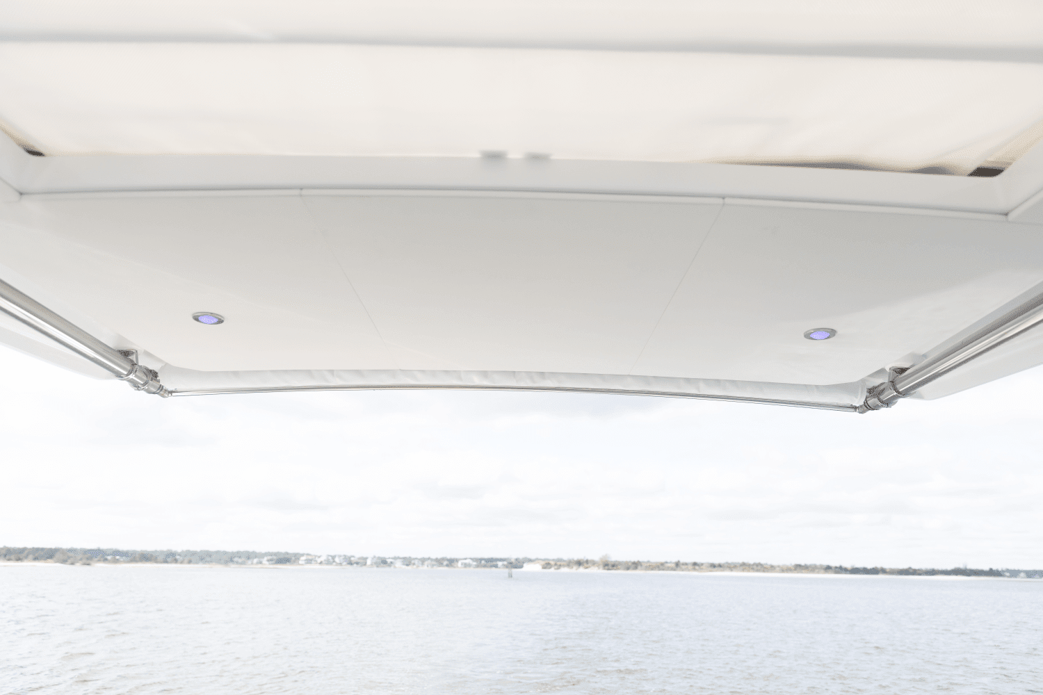 2025 Cruisers Yachts 34 GLS Outboard Image Thumbnail #42