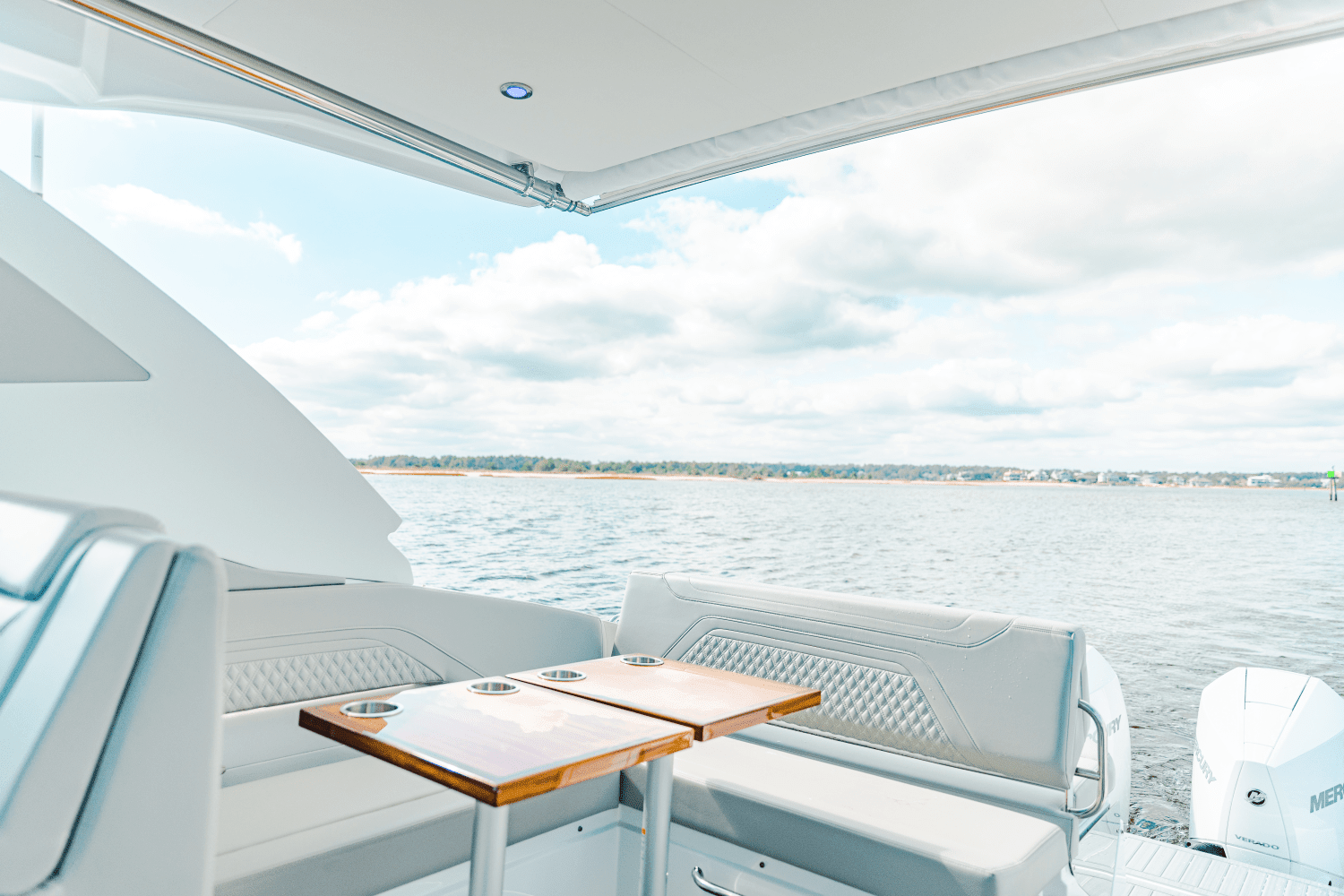 2025 Cruisers Yachts 34 GLS Outboard Image Thumbnail #41