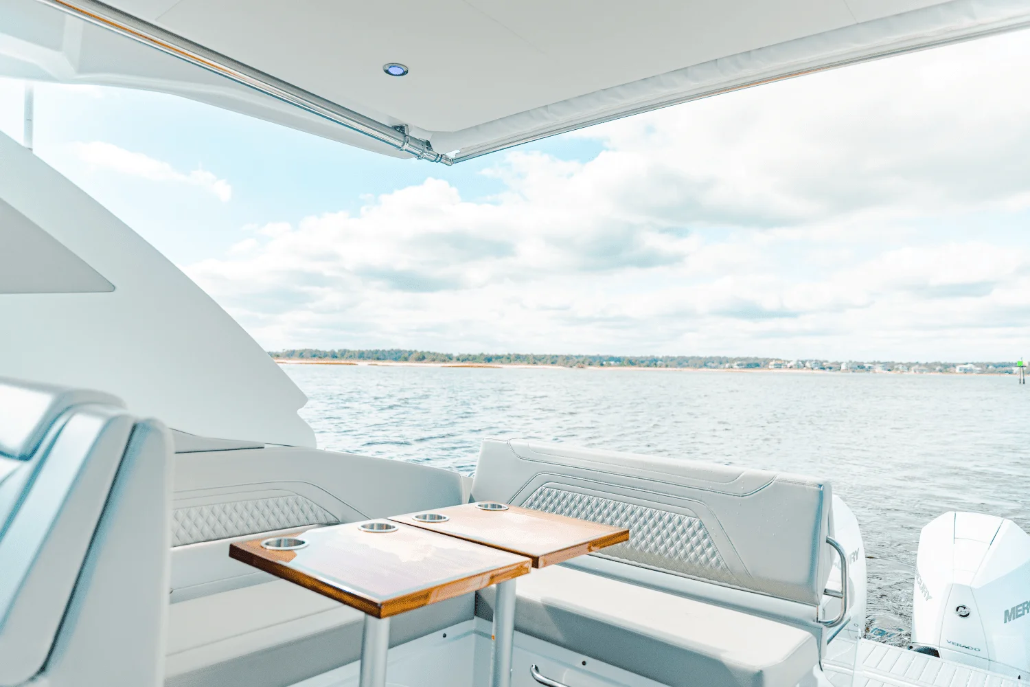 2025 Cruisers Yachts 34 GLS Outboard Image Thumbnail #41