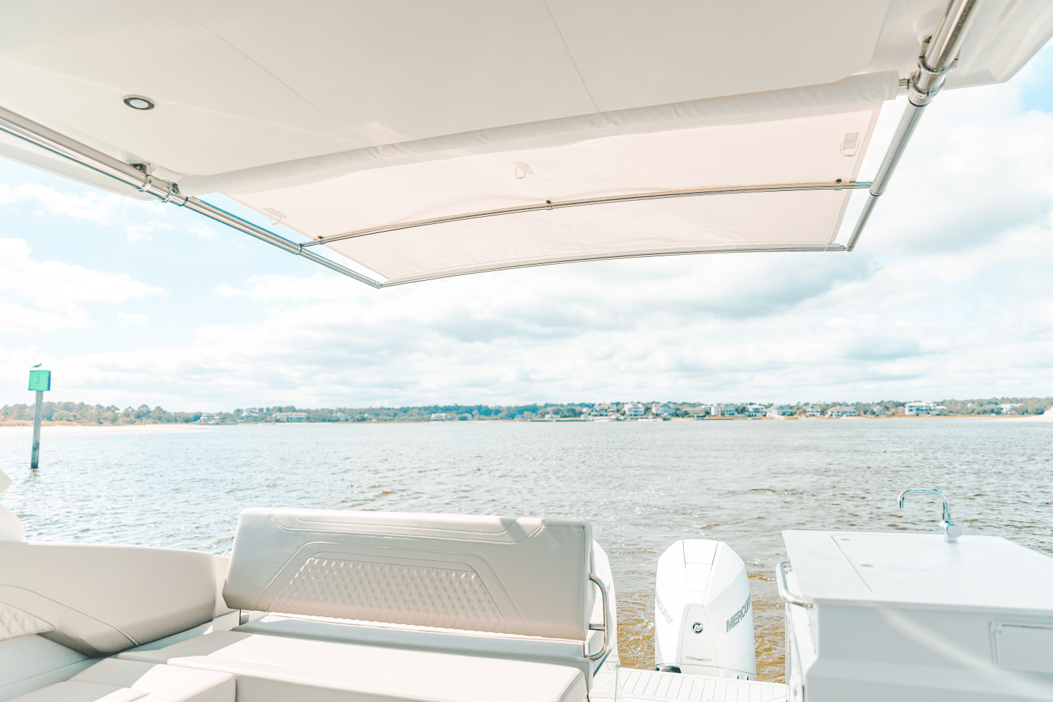 2025 Cruisers Yachts 34 GLS Outboard Image Thumbnail #30