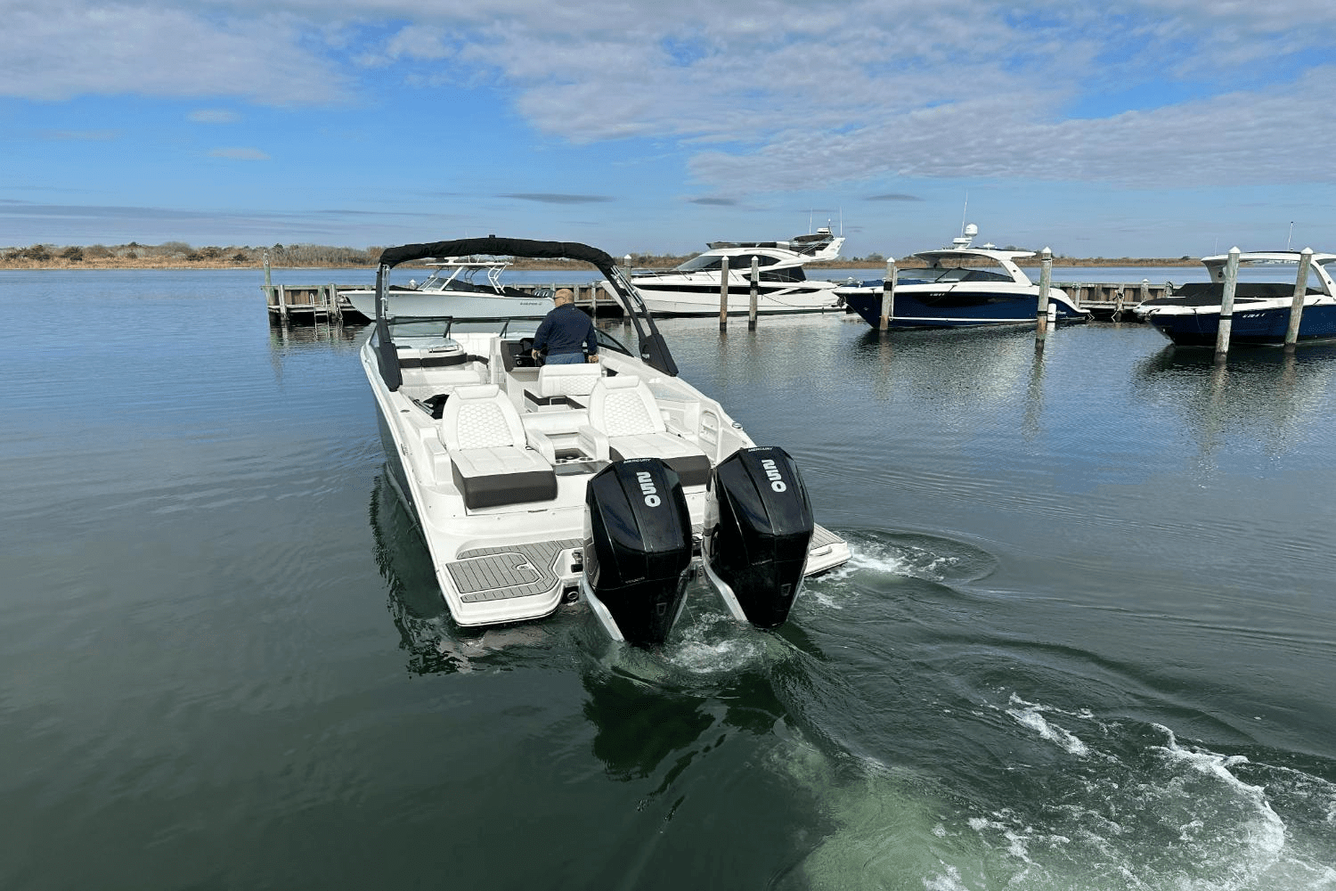 2023 Sea Ray SDX 290 Outboard Image Thumbnail #9