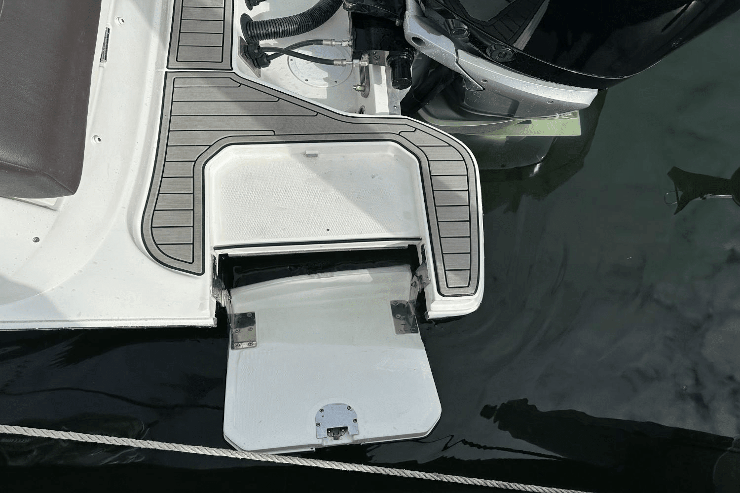 2023 Sea Ray SDX 290 Outboard Image Thumbnail #43