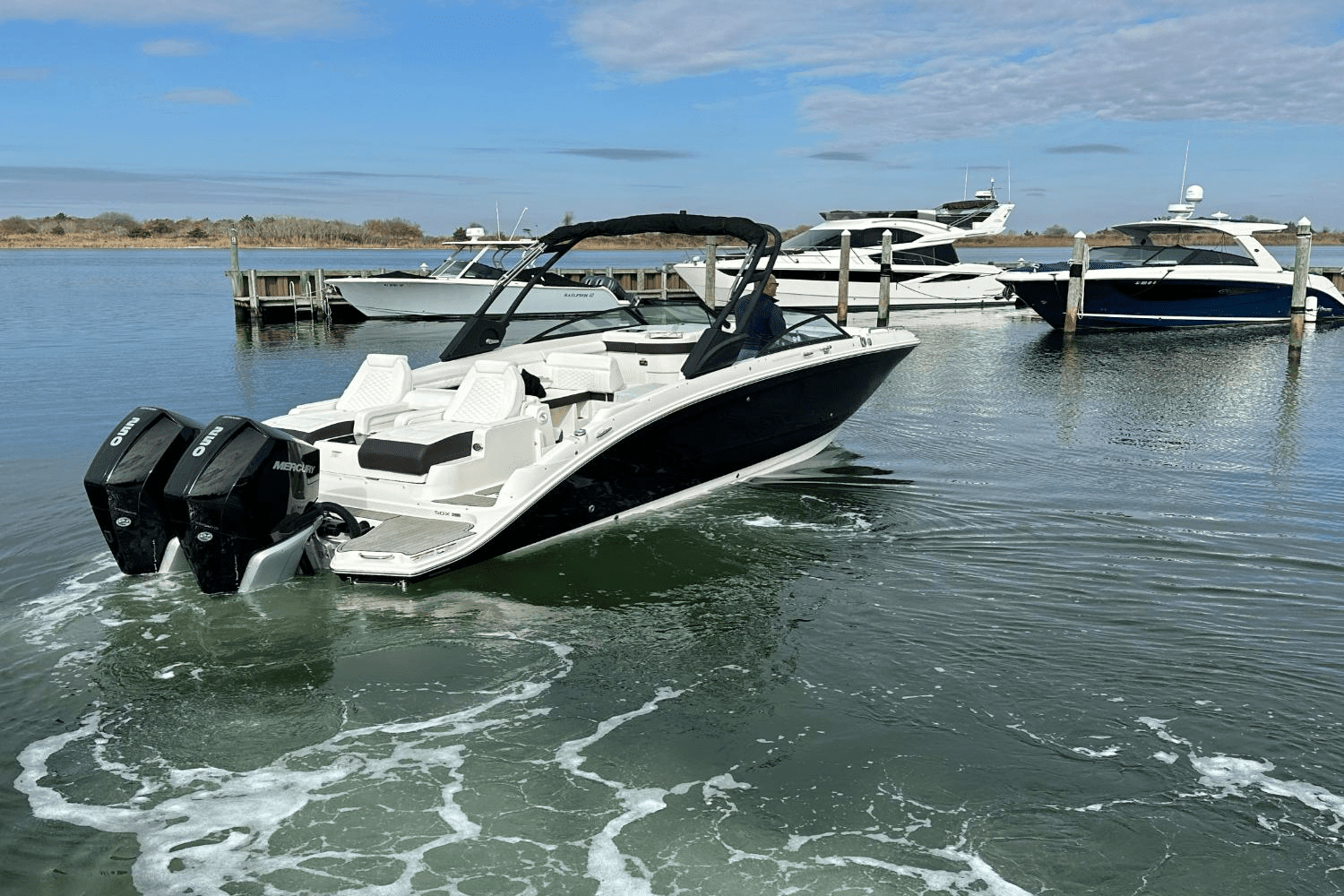 2023 Sea Ray SDX 290 Outboard Image Thumbnail #14