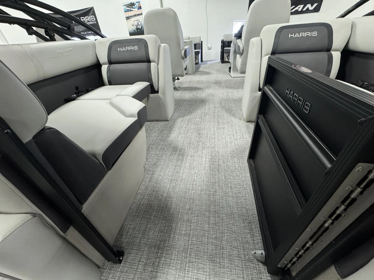 2025 Harris 230 Cruiser Image Thumbnail #4