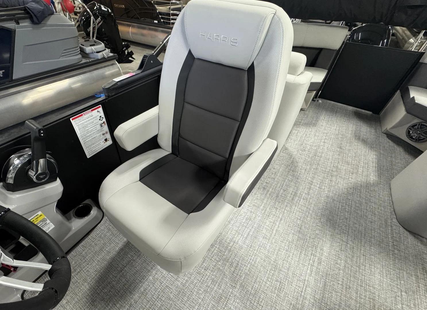 2025 Harris 230 Cruiser Image Thumbnail #8