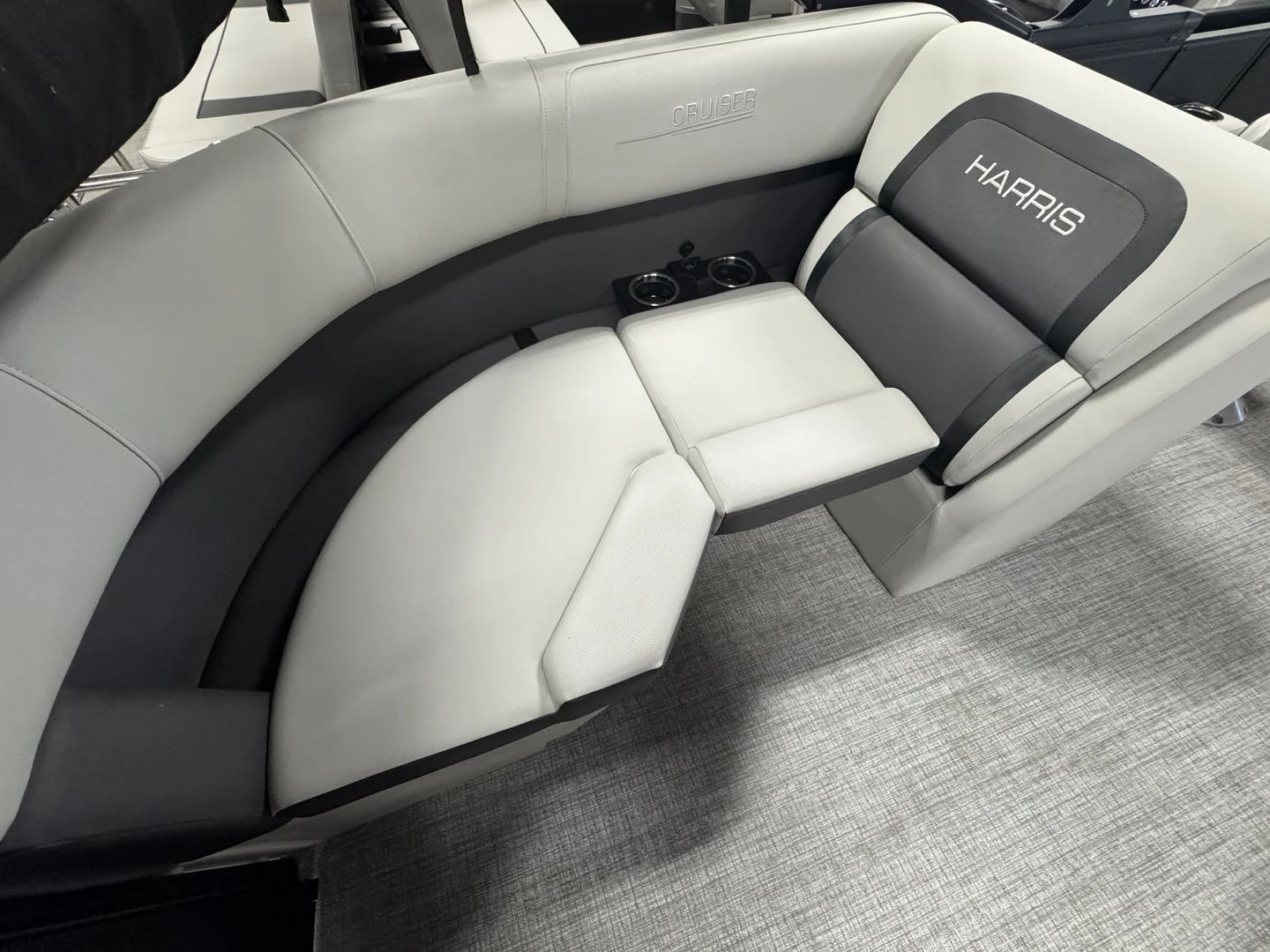 2025 Harris 230 Cruiser Image Thumbnail #5