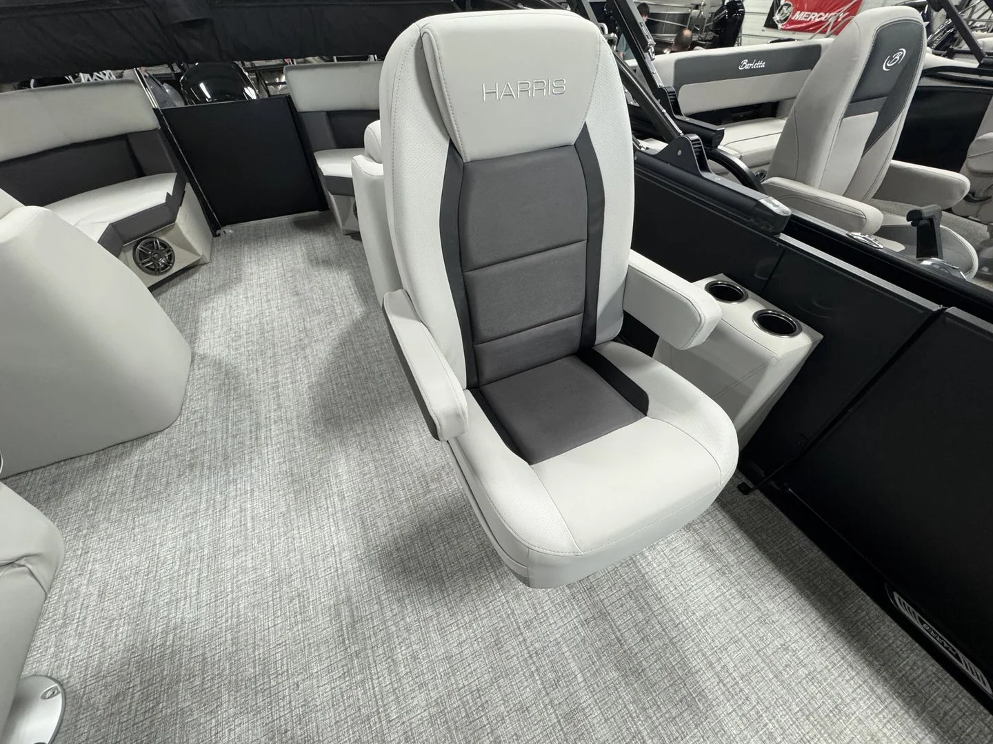 2025 Harris 230 Cruiser Image Thumbnail #16