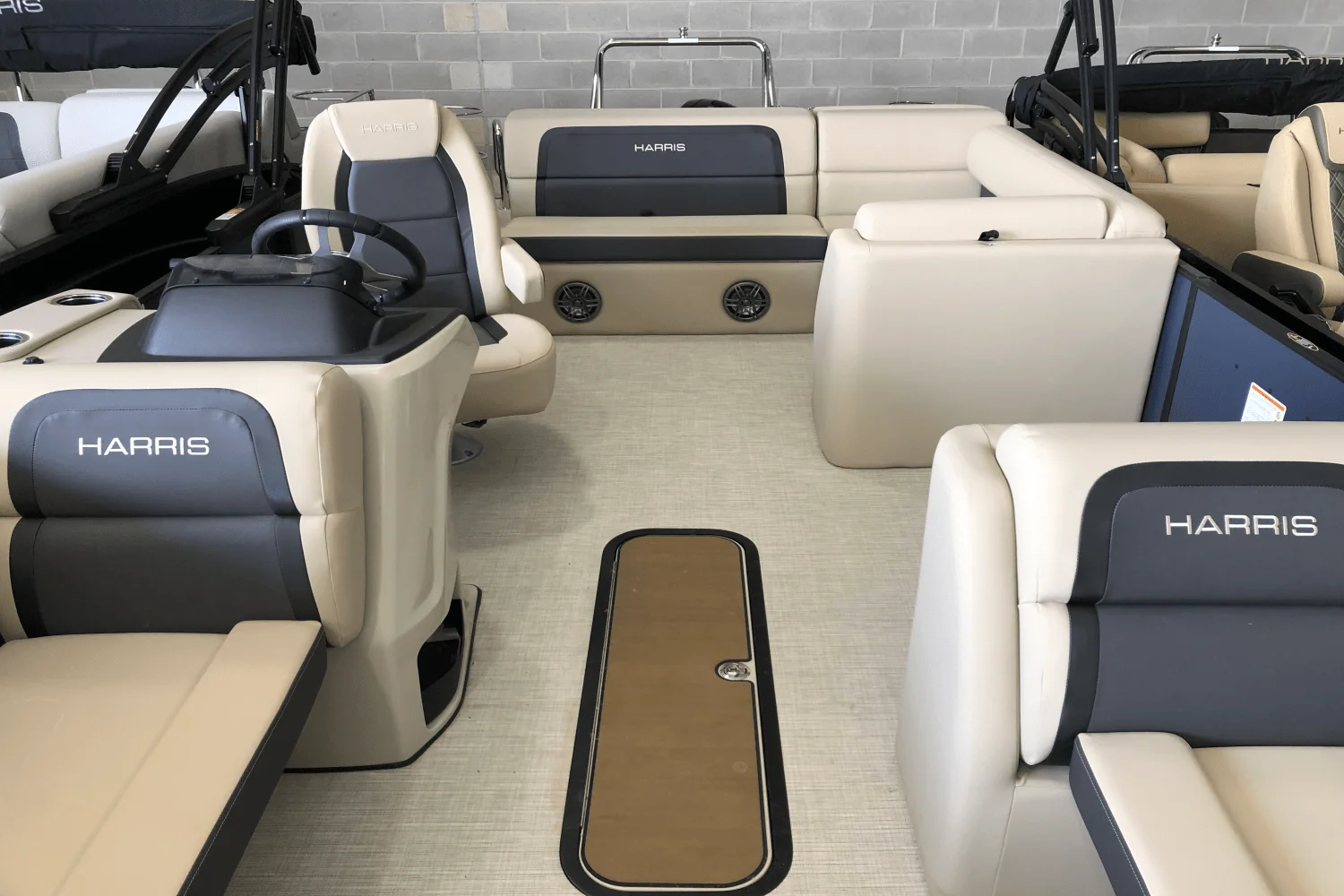 2025 Harris 230 Cruiser Image Thumbnail #6