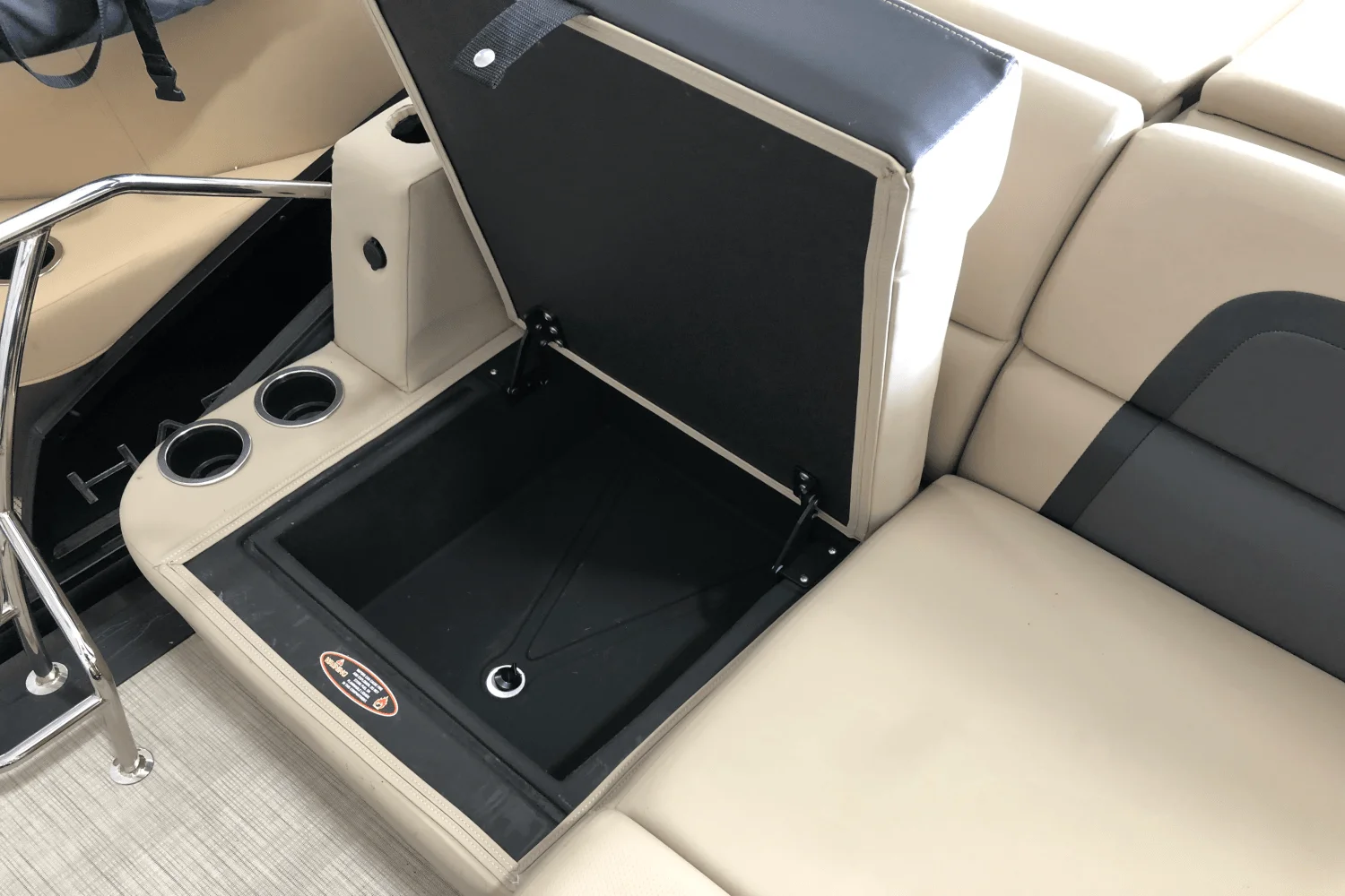 2025 Harris 230 Cruiser Image Thumbnail #17