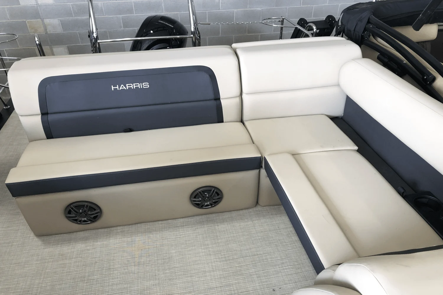 2025 Harris 230 Cruiser Image Thumbnail #12