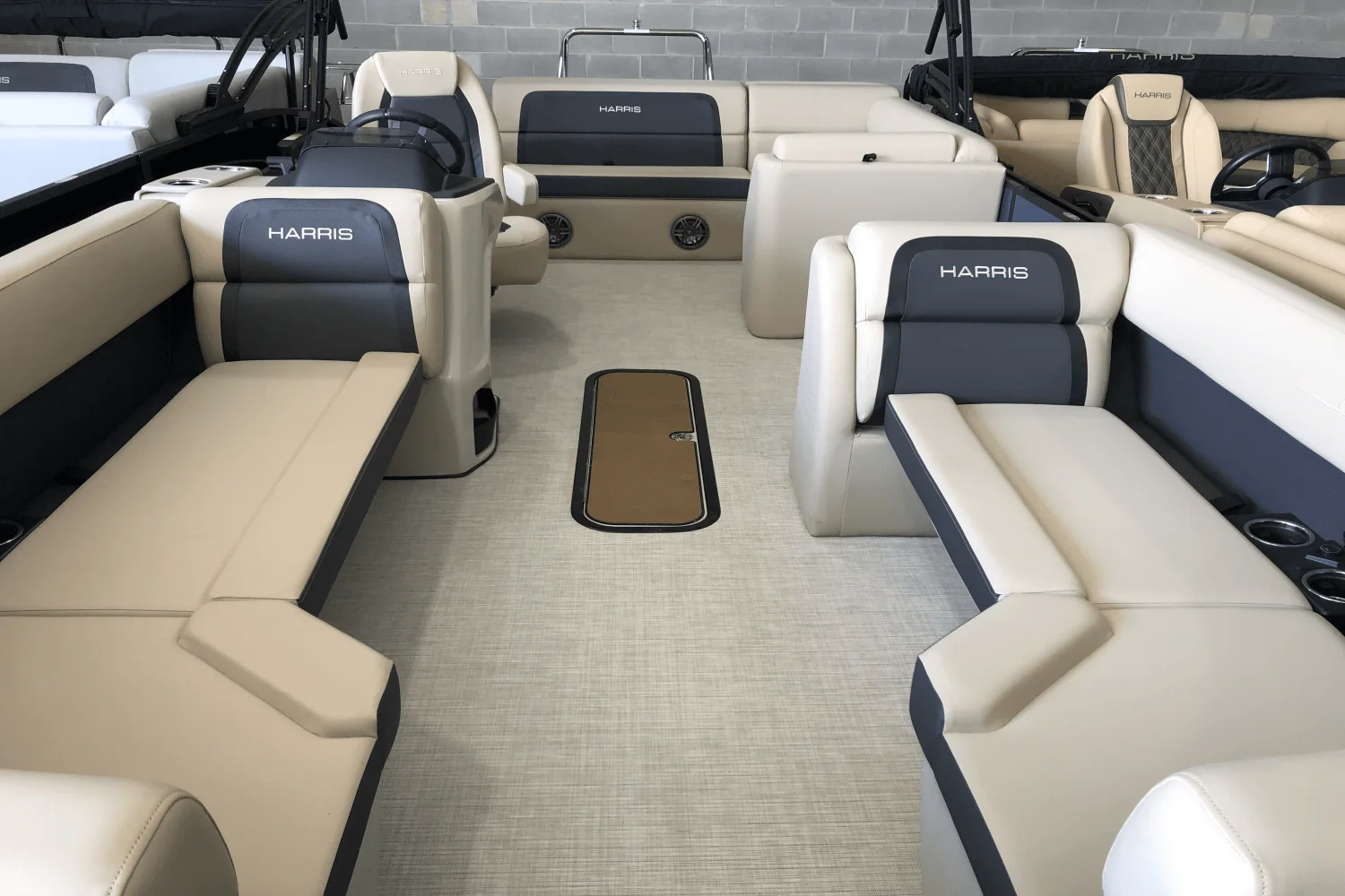 2025 Harris 230 Cruiser Image Thumbnail #3