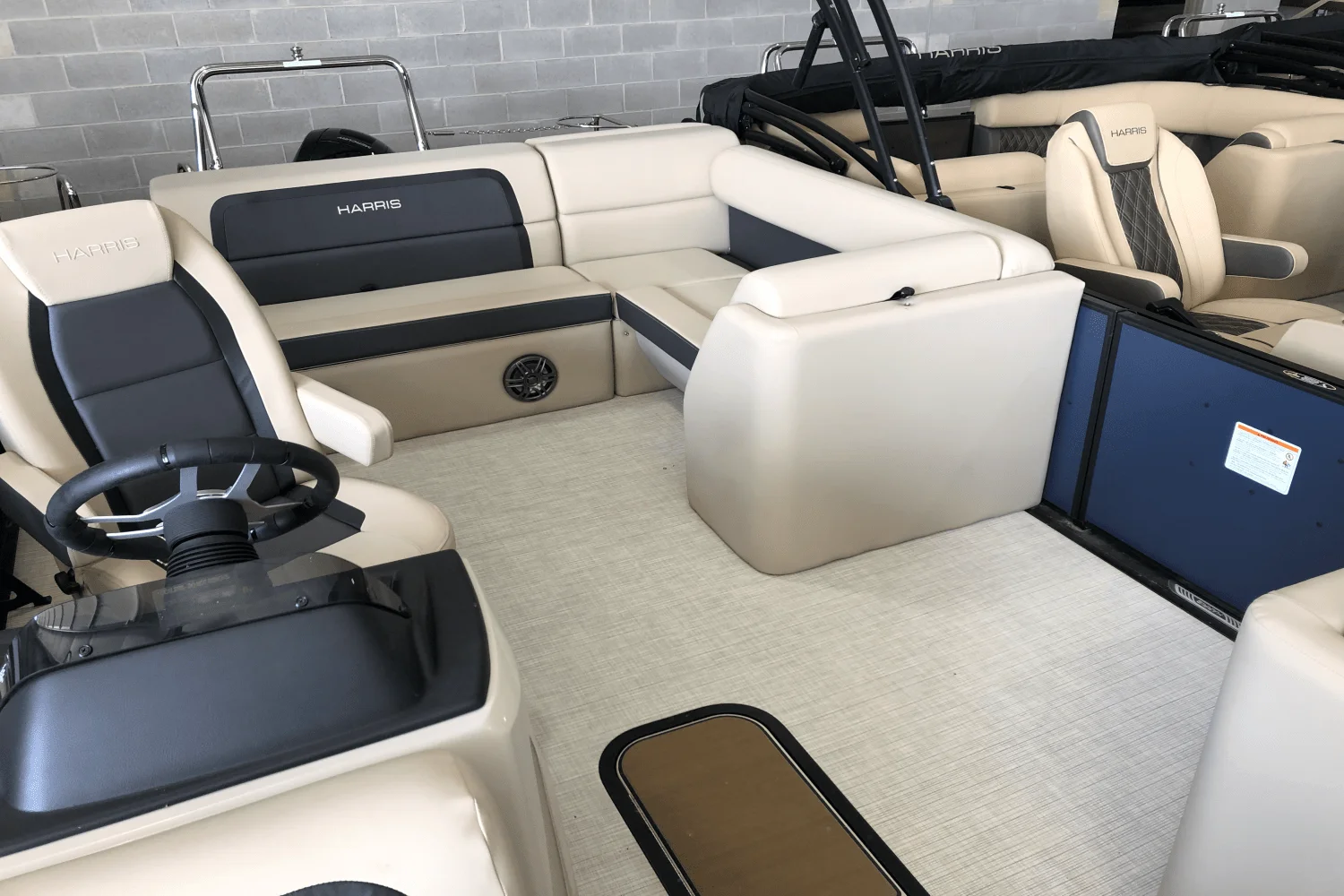 2025 Harris 230 Cruiser Image Thumbnail #7