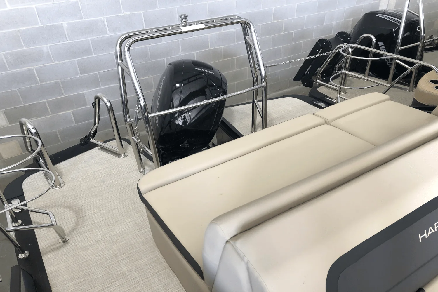 2025 Harris 230 Cruiser Image Thumbnail #14