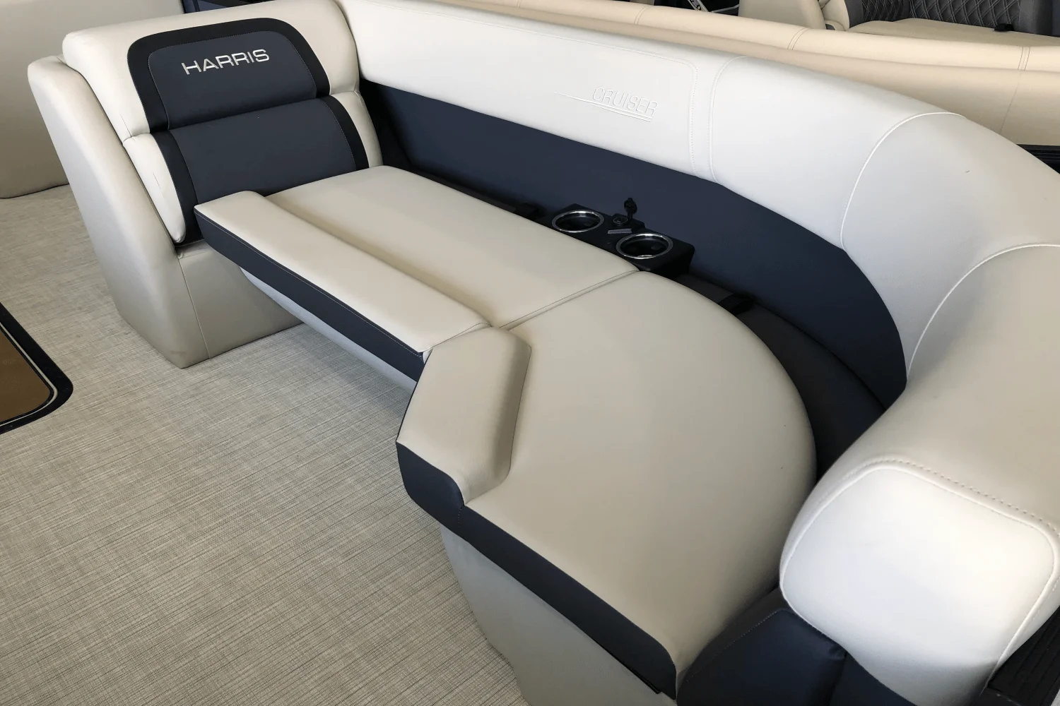 2025 Harris 230 Cruiser Image Thumbnail #4