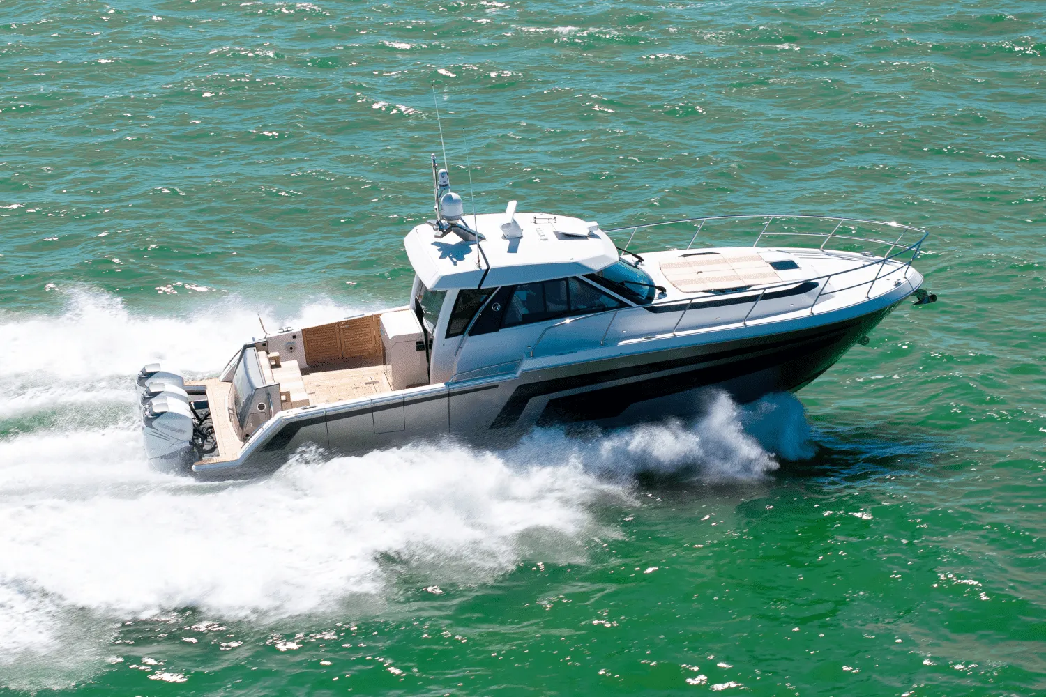 2021 Ocean Alexander 45 DIVERGENCE COUPE Image Thumbnail #4