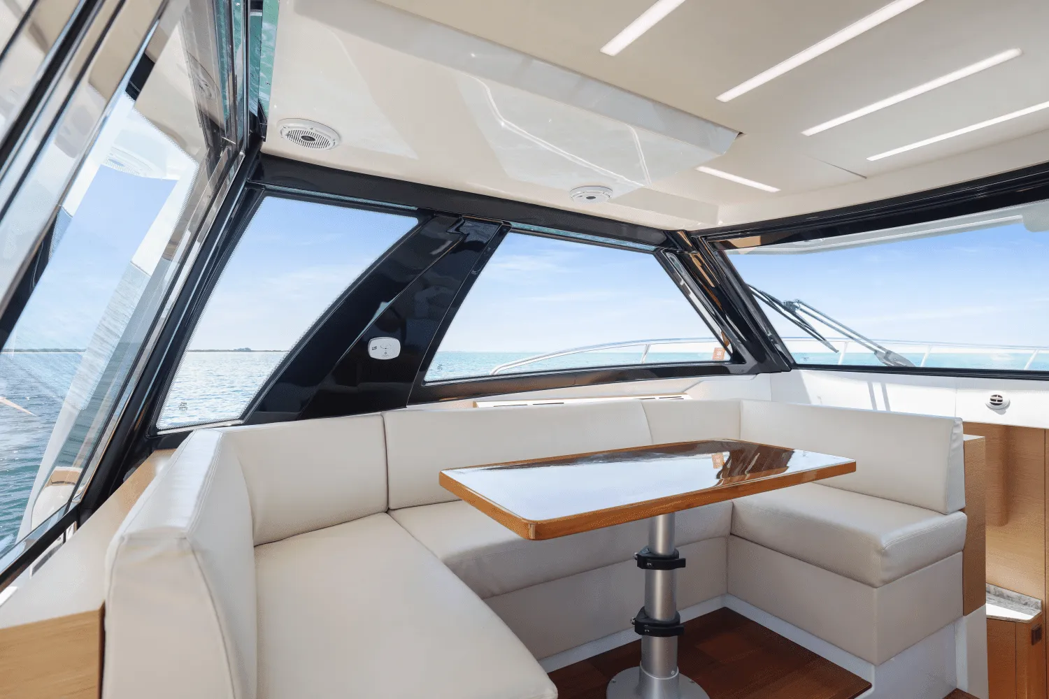 2021 Ocean Alexander 45 DIVERGENCE COUPE Image Thumbnail #93