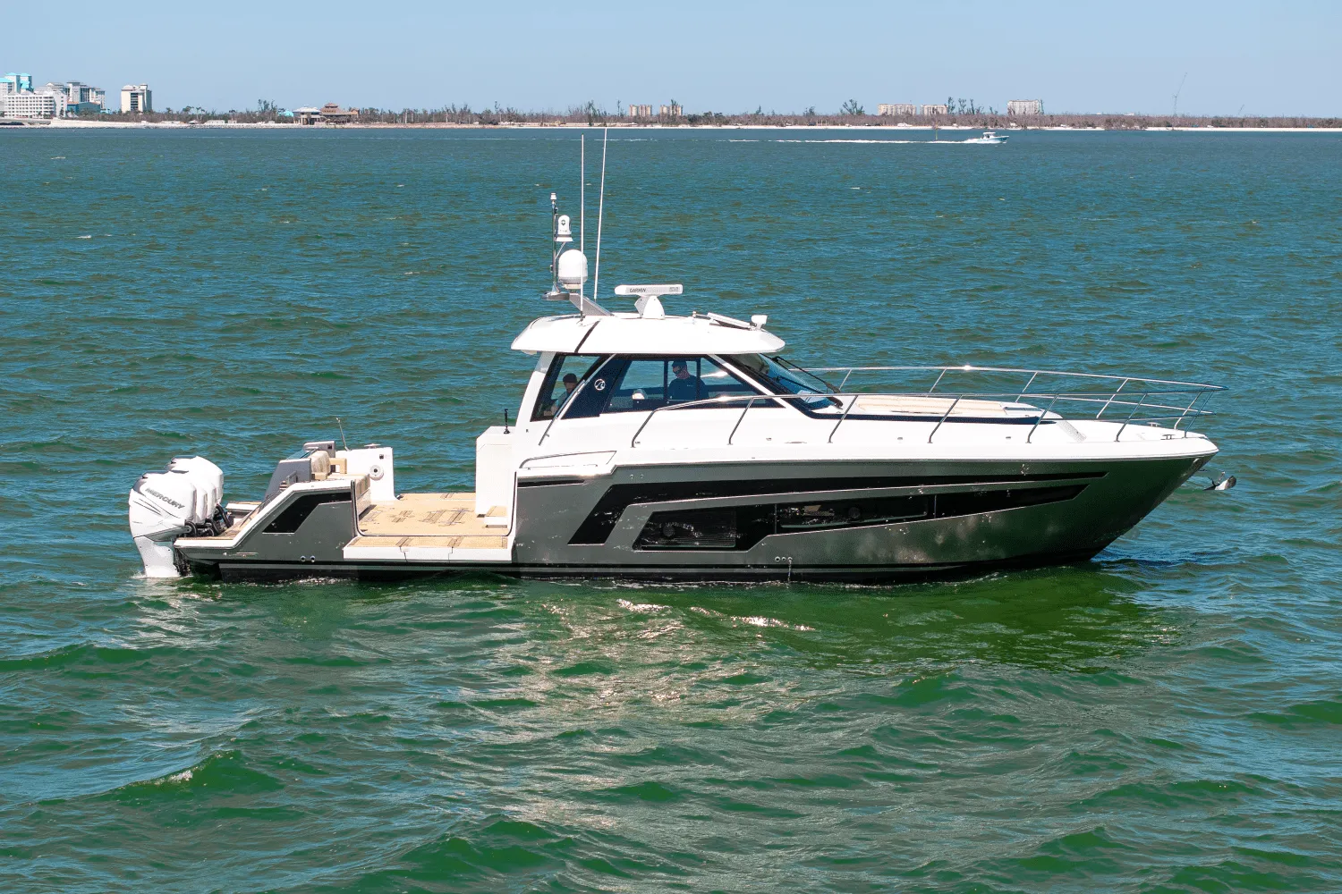 2021 Ocean Alexander 45 DIVERGENCE COUPE Image Thumbnail #0