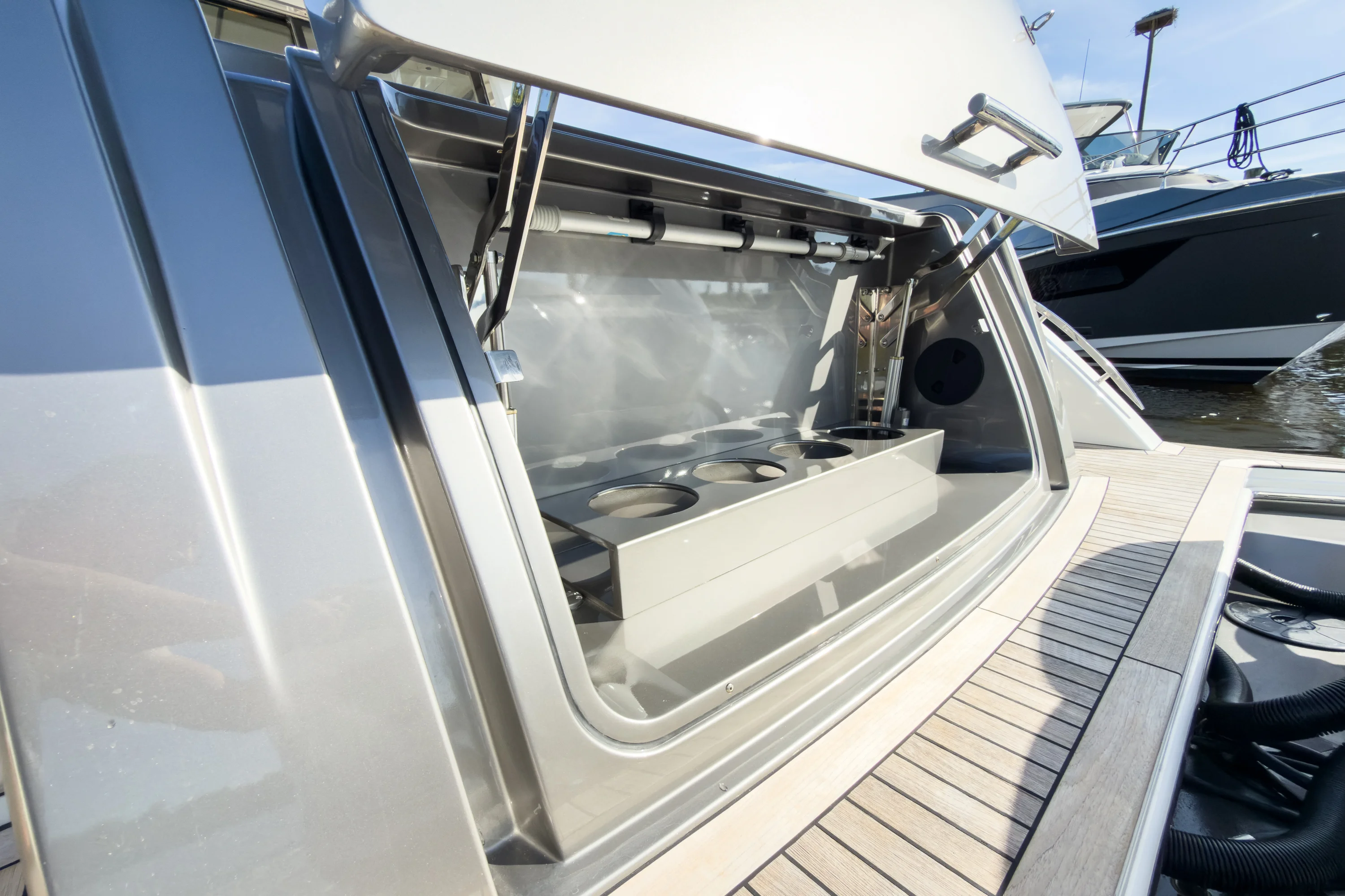 2021 Ocean Alexander 45 DIVERGENCE COUPE Image Thumbnail #11