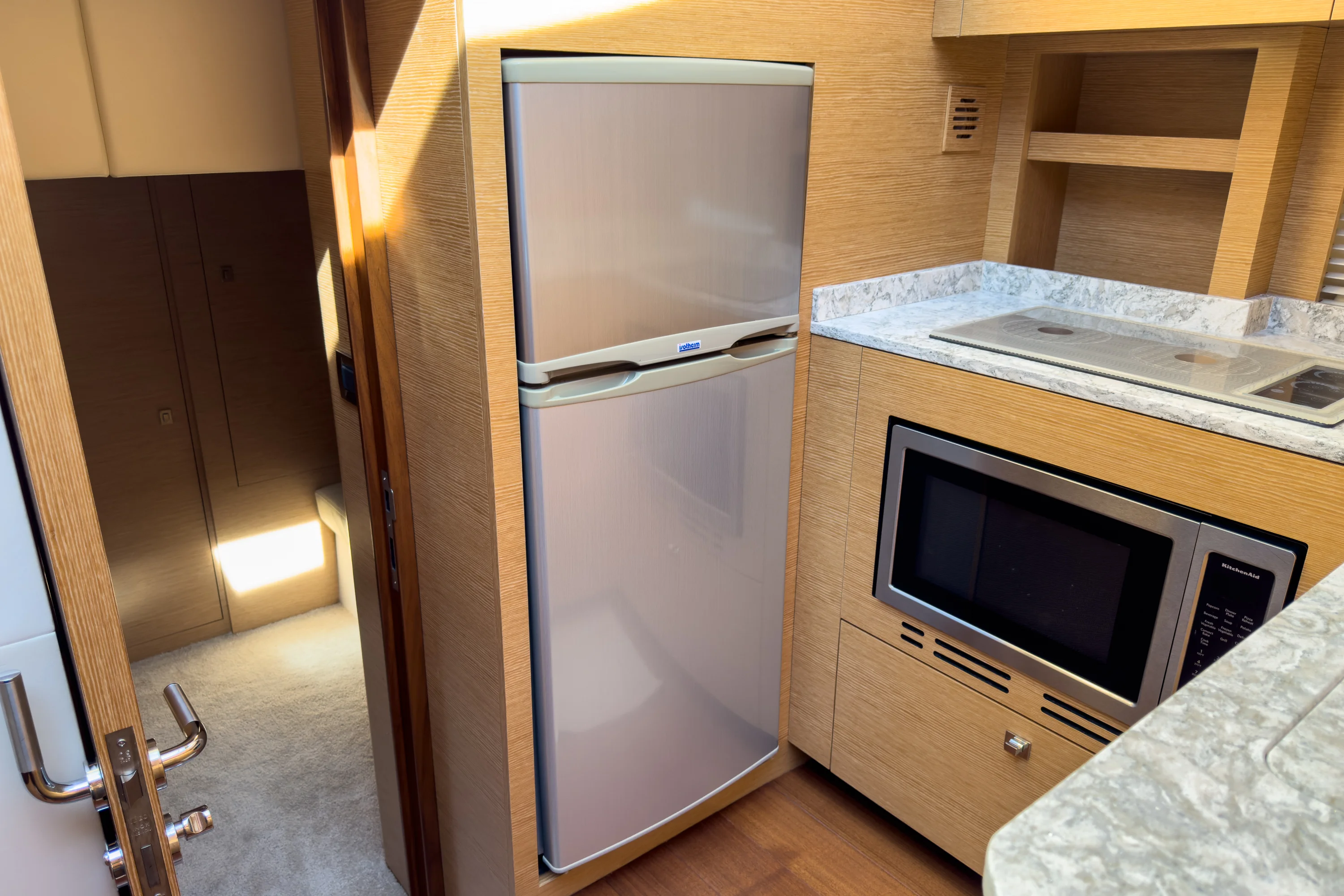 2021 Ocean Alexander 45 DIVERGENCE COUPE Image Thumbnail #31