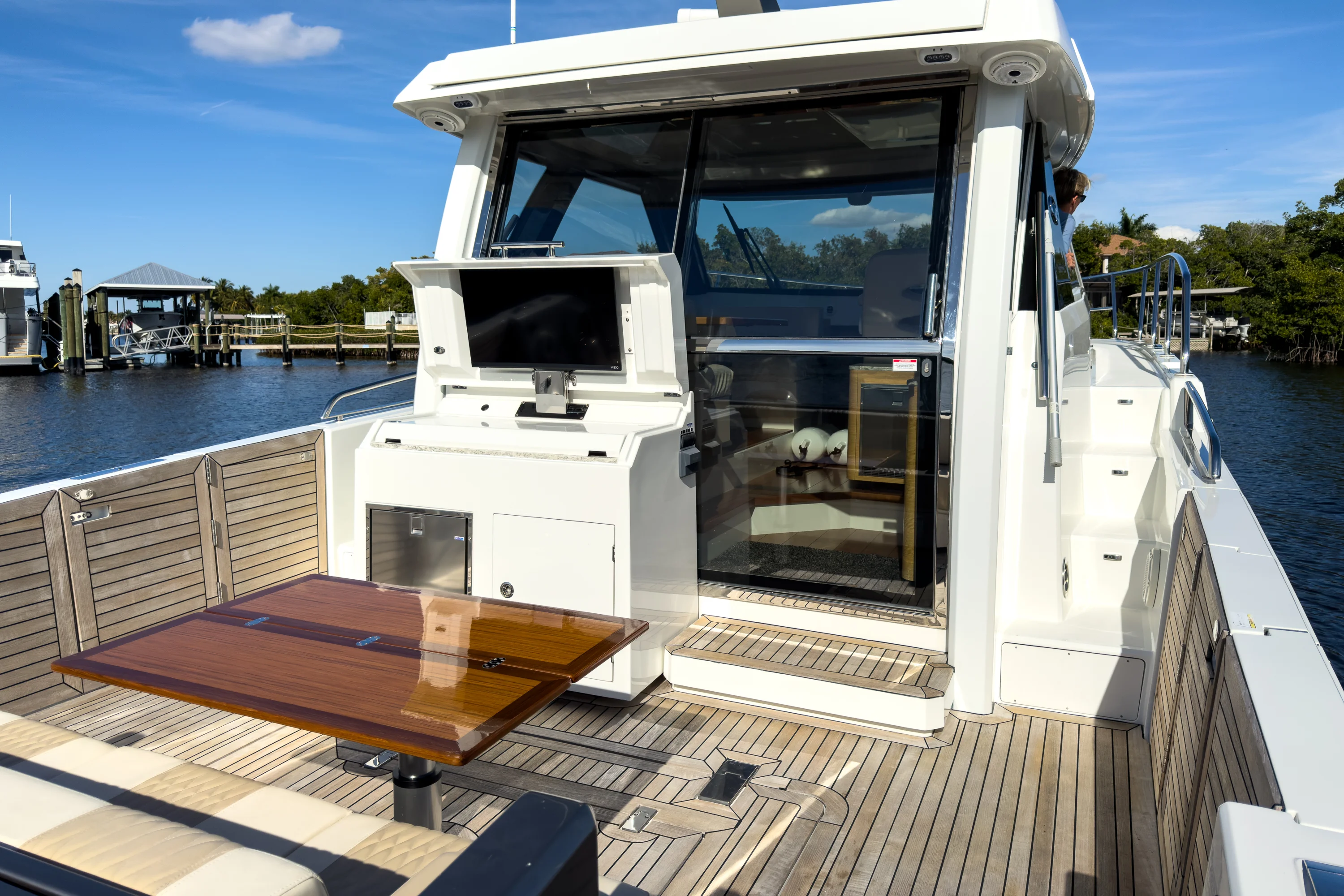 2021 Ocean Alexander 45 DIVERGENCE COUPE Image Thumbnail #10