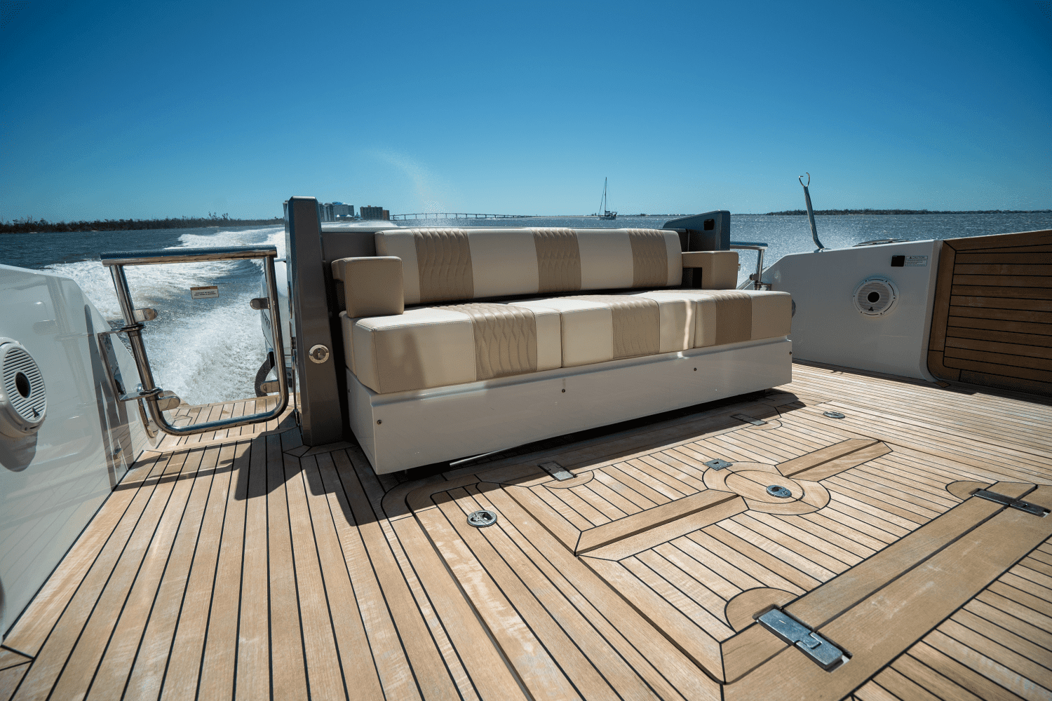 2021 Ocean Alexander 45 DIVERGENCE COUPE Image Thumbnail #10