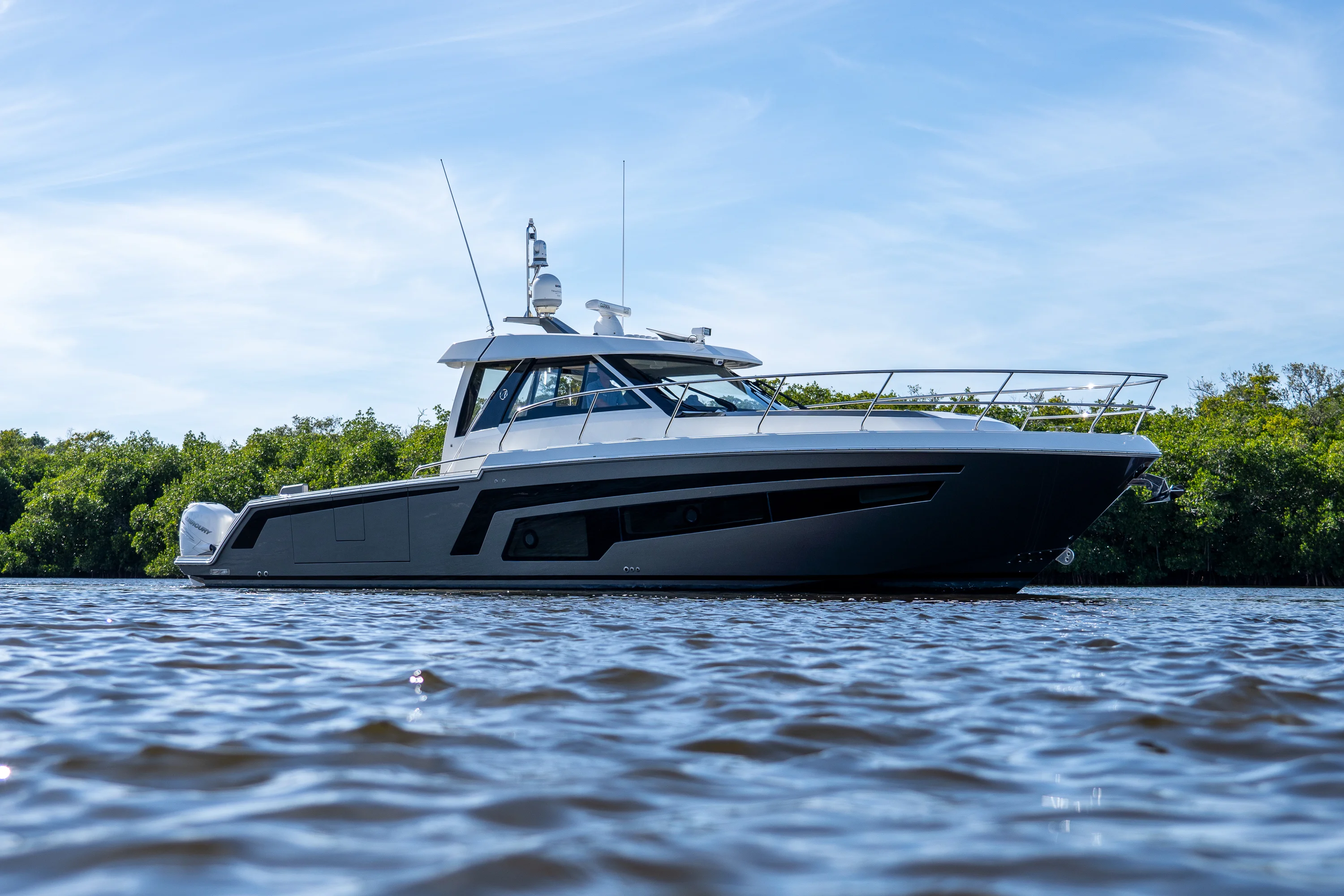 2021 Ocean Alexander 45 DIVERGENCE COUPE Image Thumbnail #0