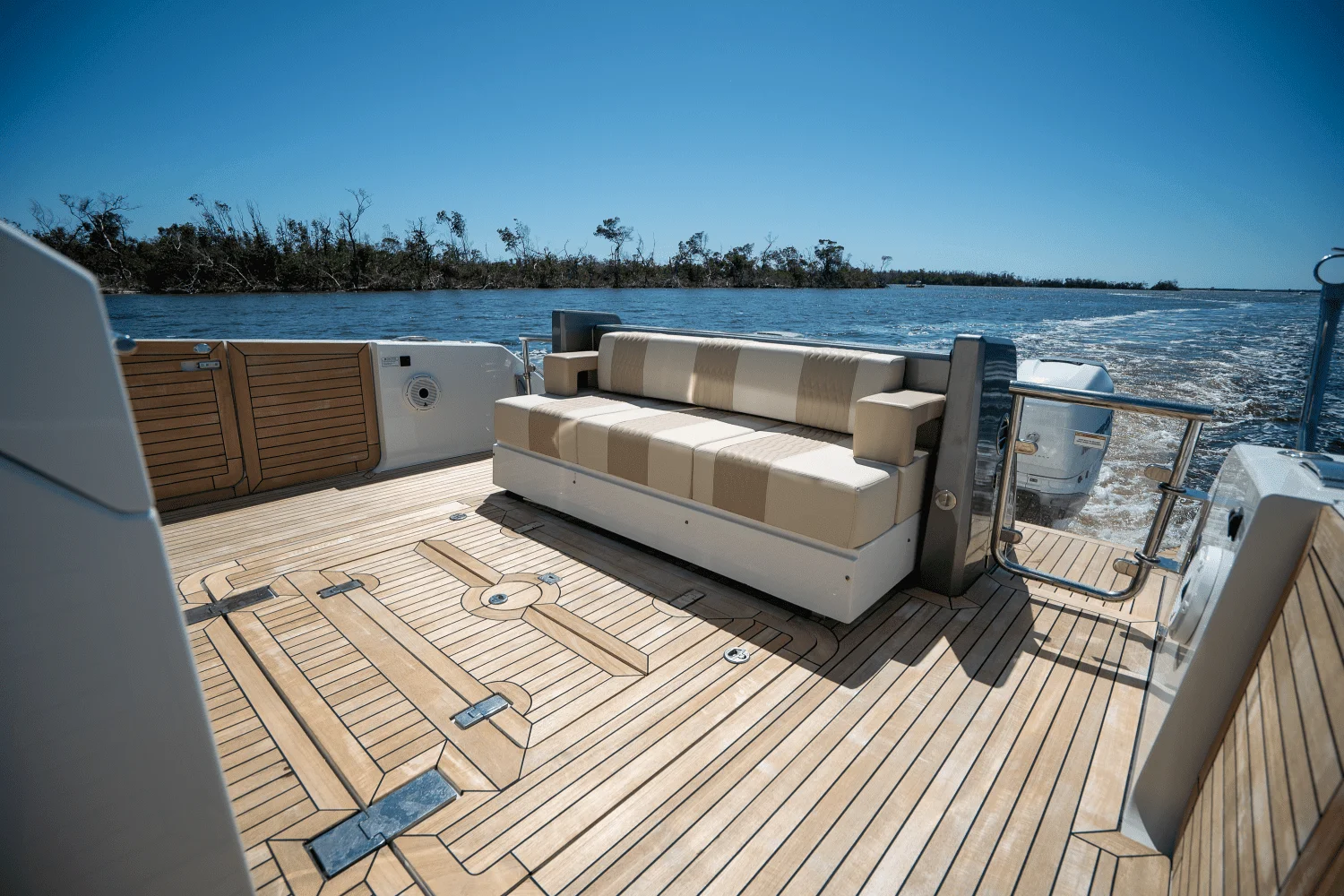 2021 Ocean Alexander 45 DIVERGENCE COUPE Image Thumbnail #9