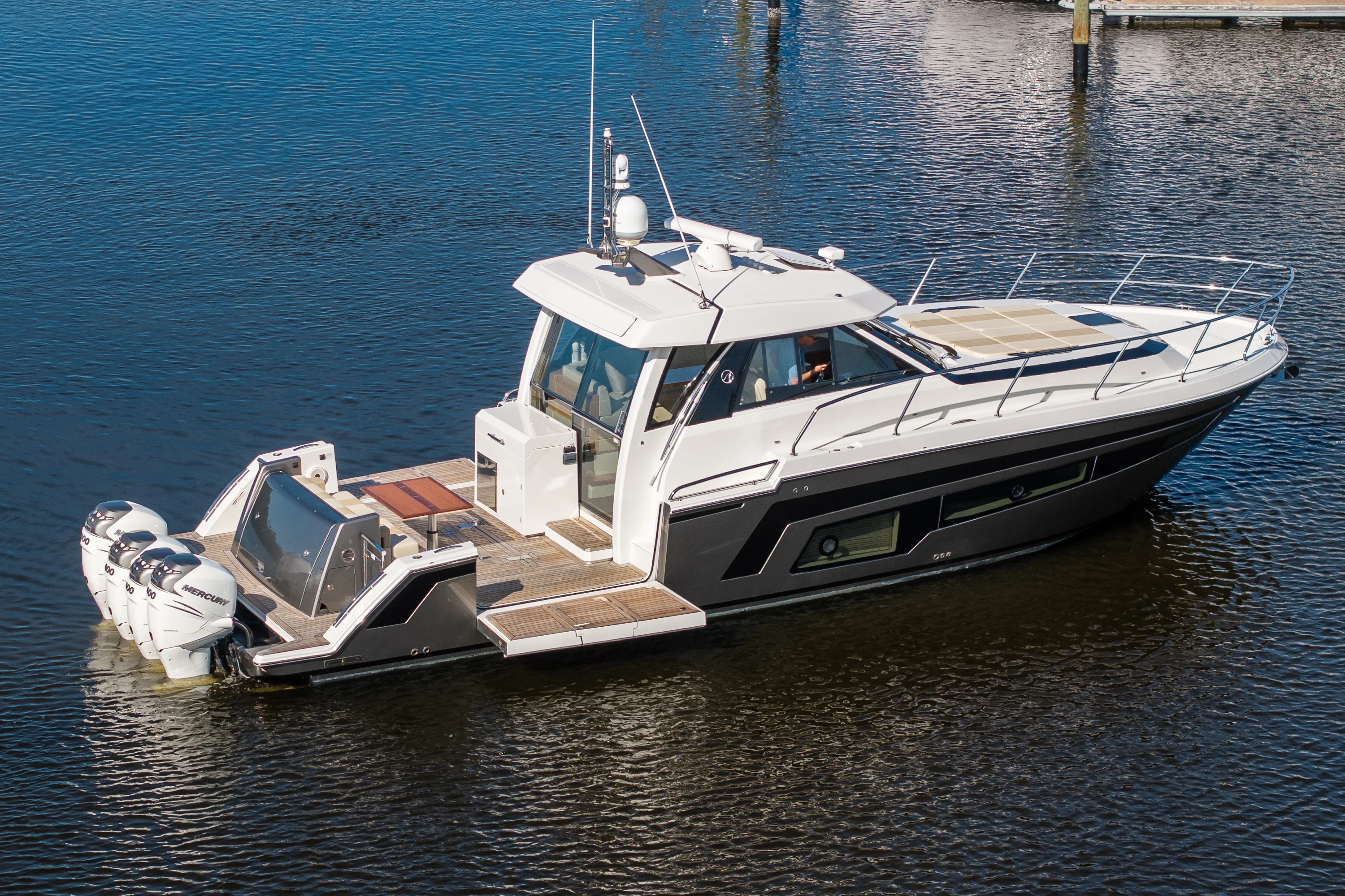 2021 Ocean Alexander 45 DIVERGENCE COUPE Image Thumbnail #8