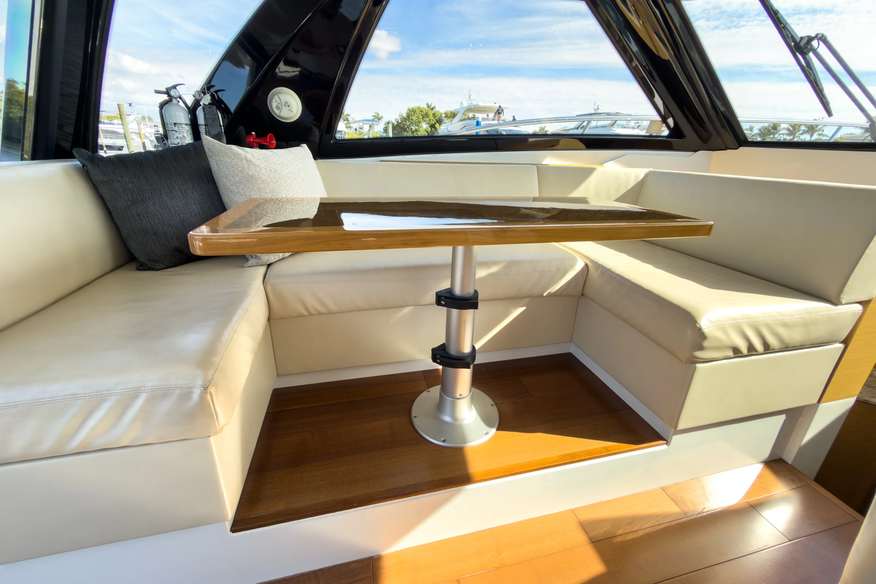 2021 Ocean Alexander 45 DIVERGENCE COUPE Image Thumbnail #21