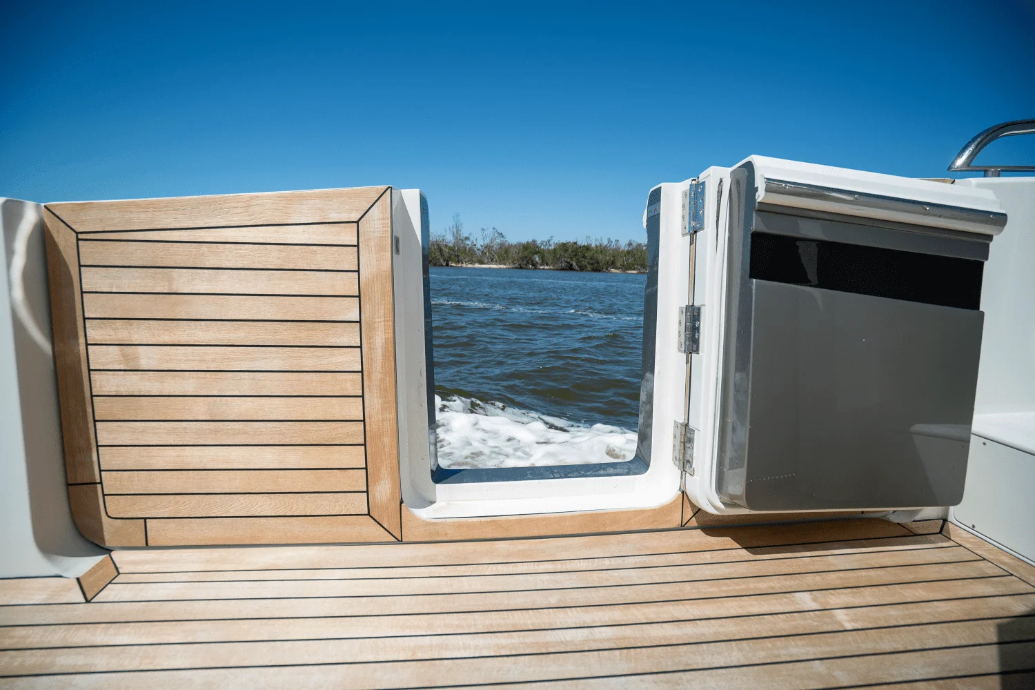 2021 Ocean Alexander 45 DIVERGENCE COUPE Image Thumbnail #18