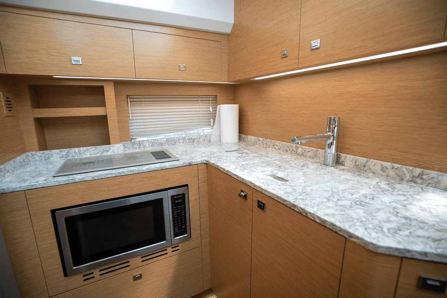 2021 Ocean Alexander 45 DIVERGENCE COUPE Image Thumbnail #32