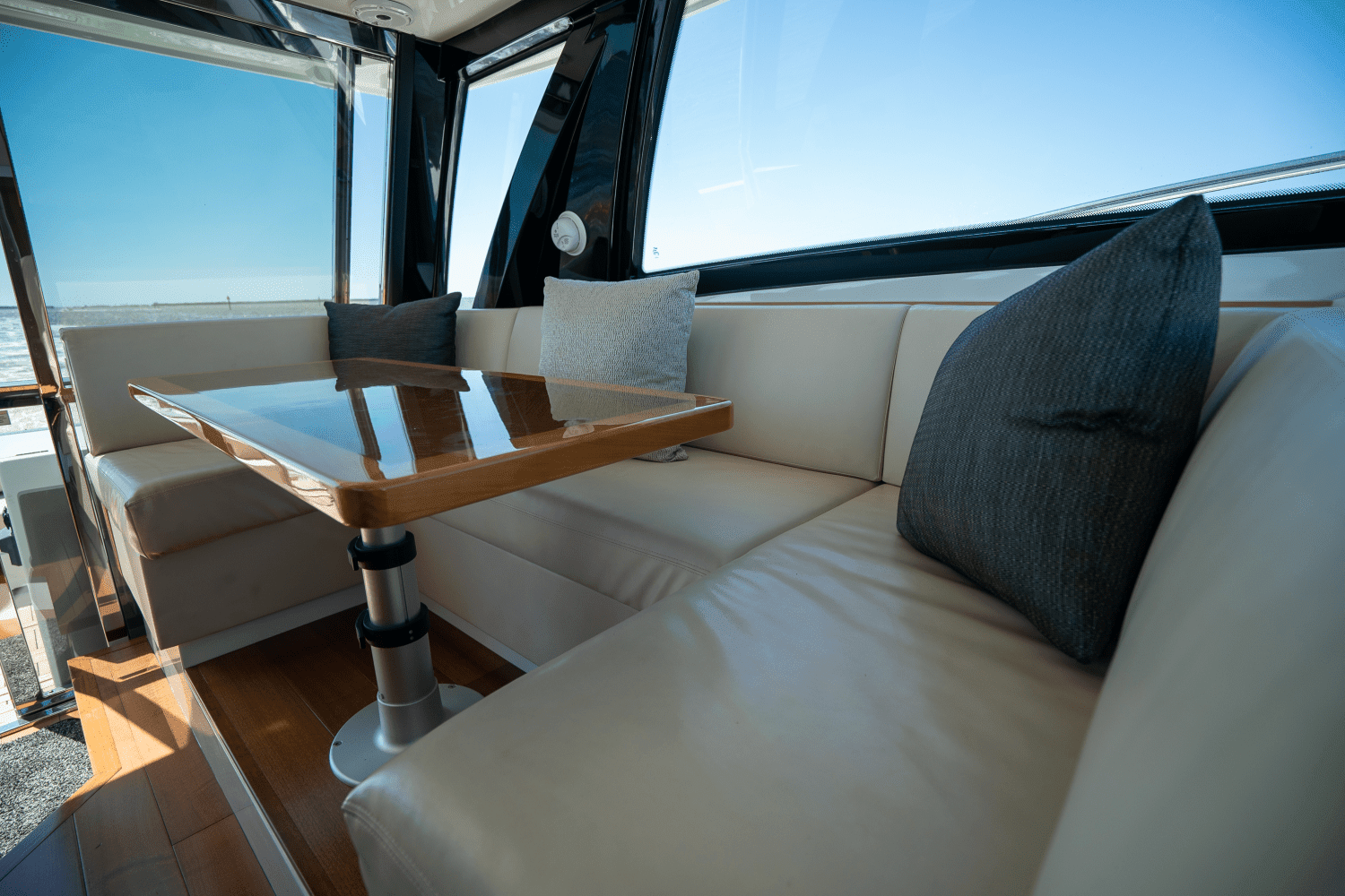 2021 Ocean Alexander 45 DIVERGENCE COUPE Image Thumbnail #22