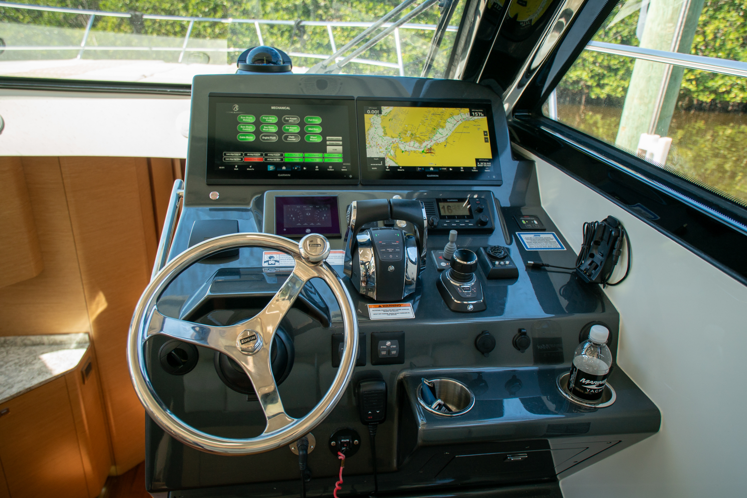 2021 Ocean Alexander 45 DIVERGENCE COUPE Image Thumbnail #25