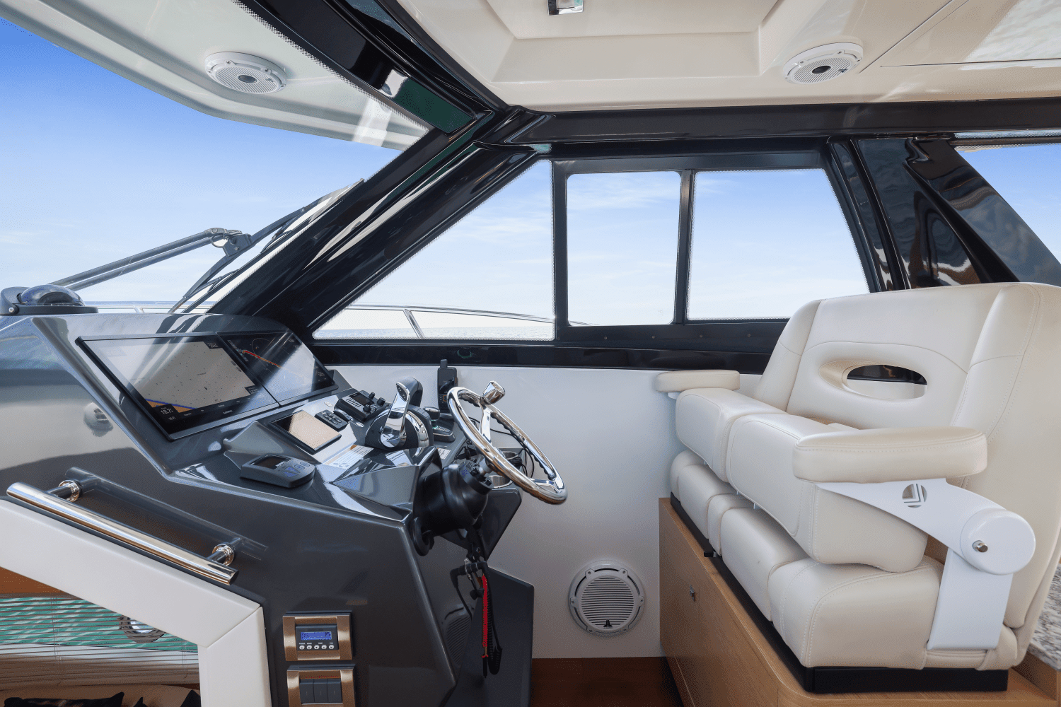 2021 Ocean Alexander 45 DIVERGENCE COUPE Image Thumbnail #98