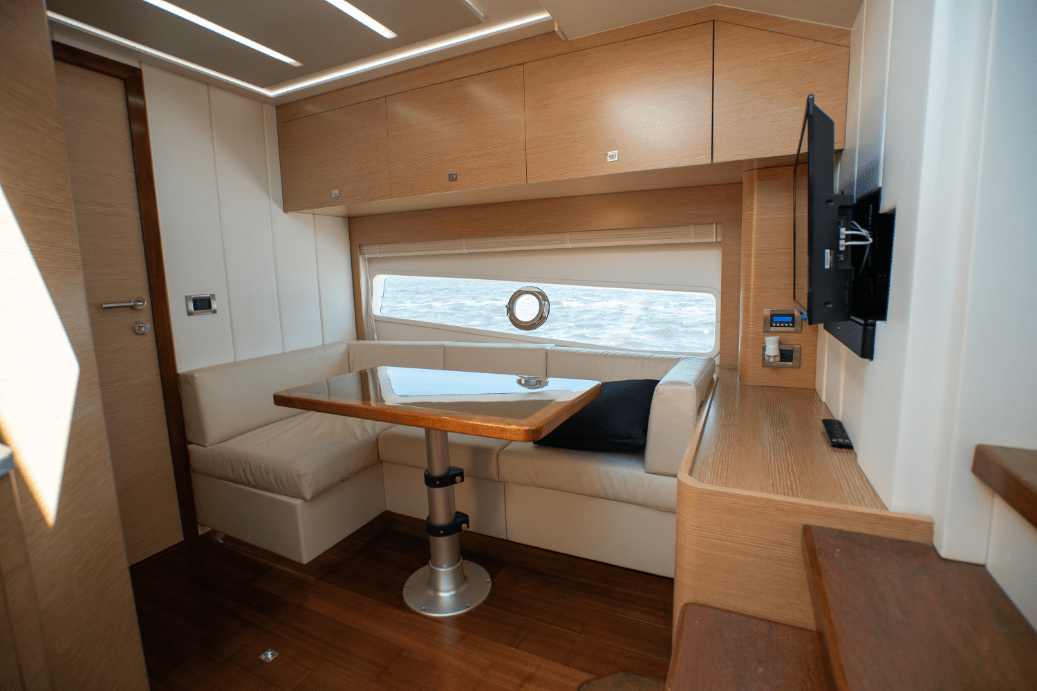 2021 Ocean Alexander 45 DIVERGENCE COUPE Image Thumbnail #30