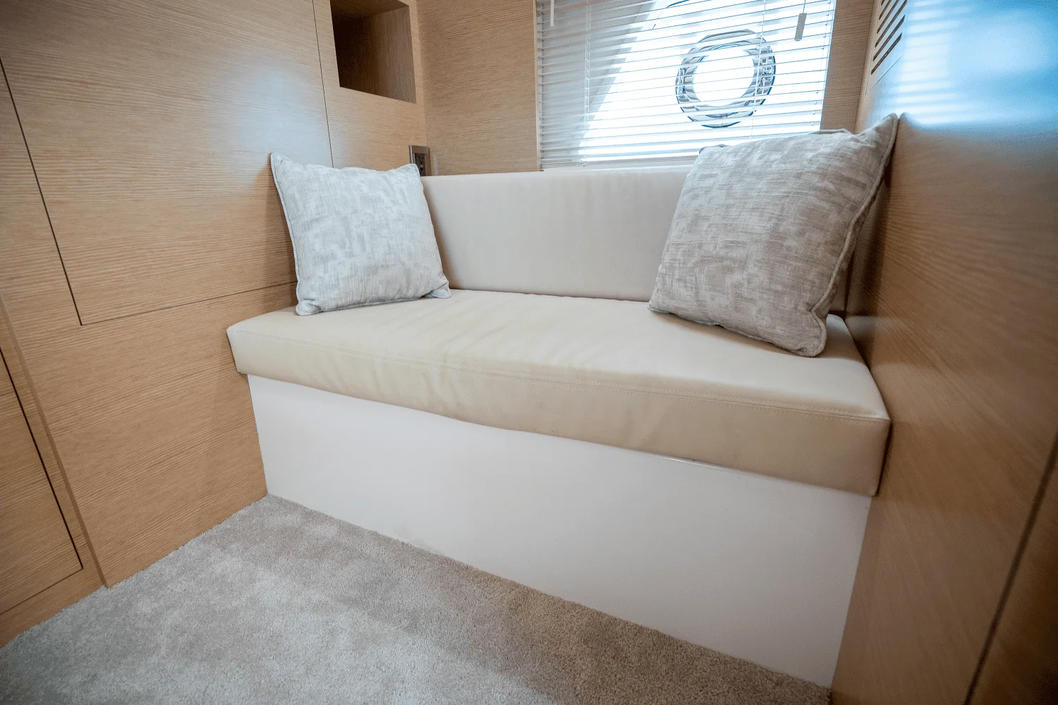 2021 Ocean Alexander 45 DIVERGENCE COUPE Image Thumbnail #44