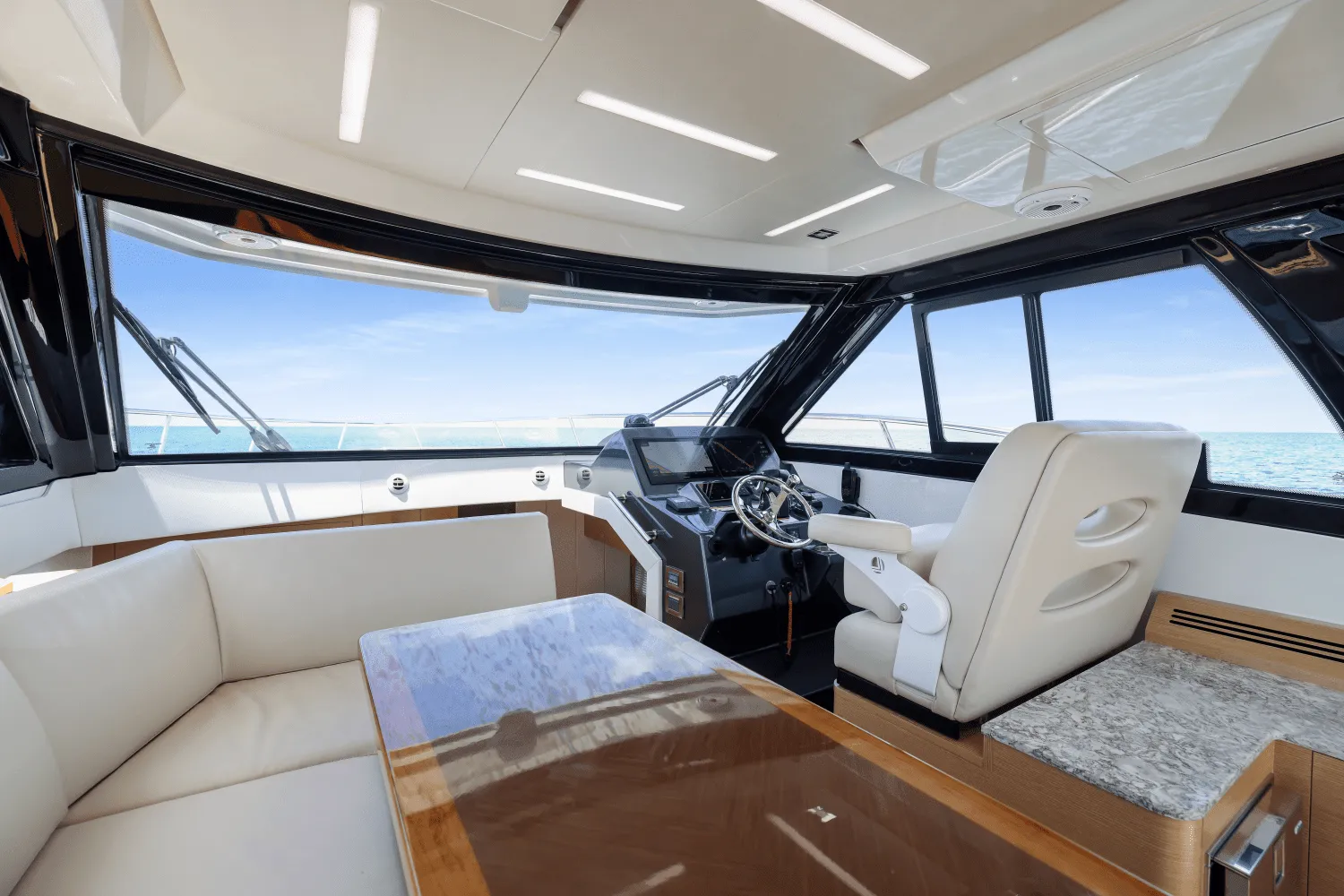 2021 Ocean Alexander 45 DIVERGENCE COUPE Image Thumbnail #96