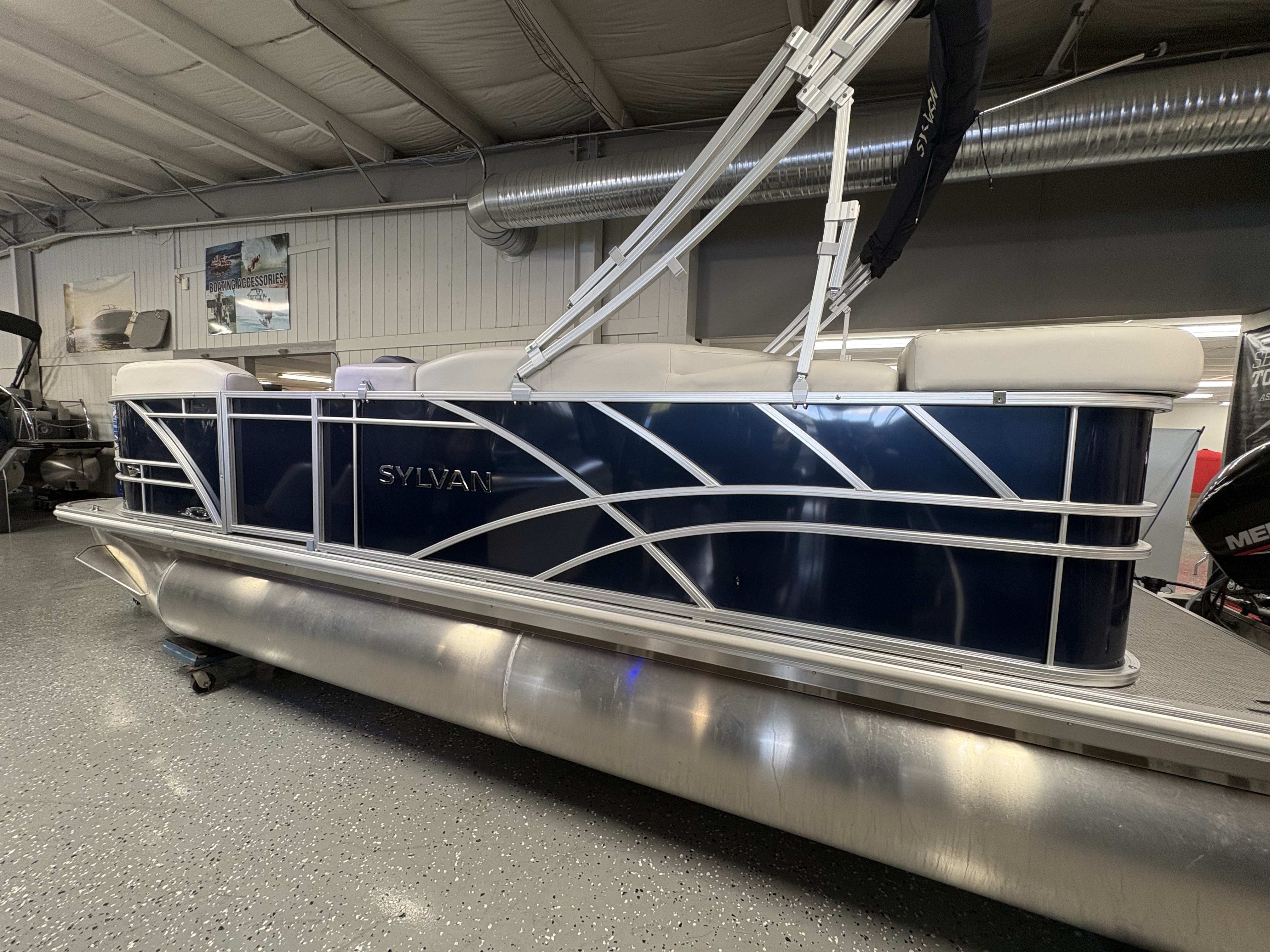 2025 Sylvan MIRAGE 820 Image Thumbnail #1