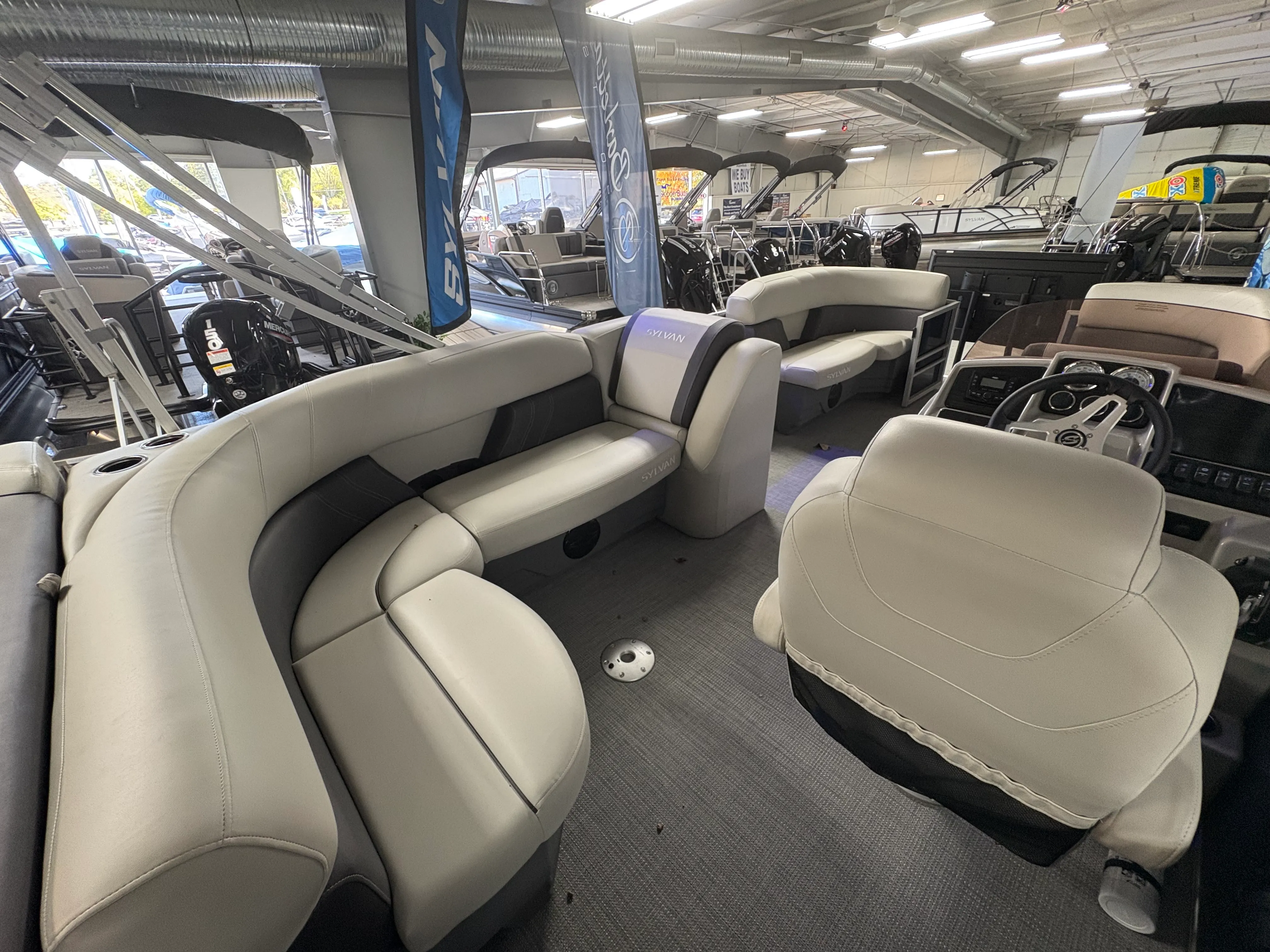 2025 Sylvan MIRAGE 820 Image Thumbnail #4