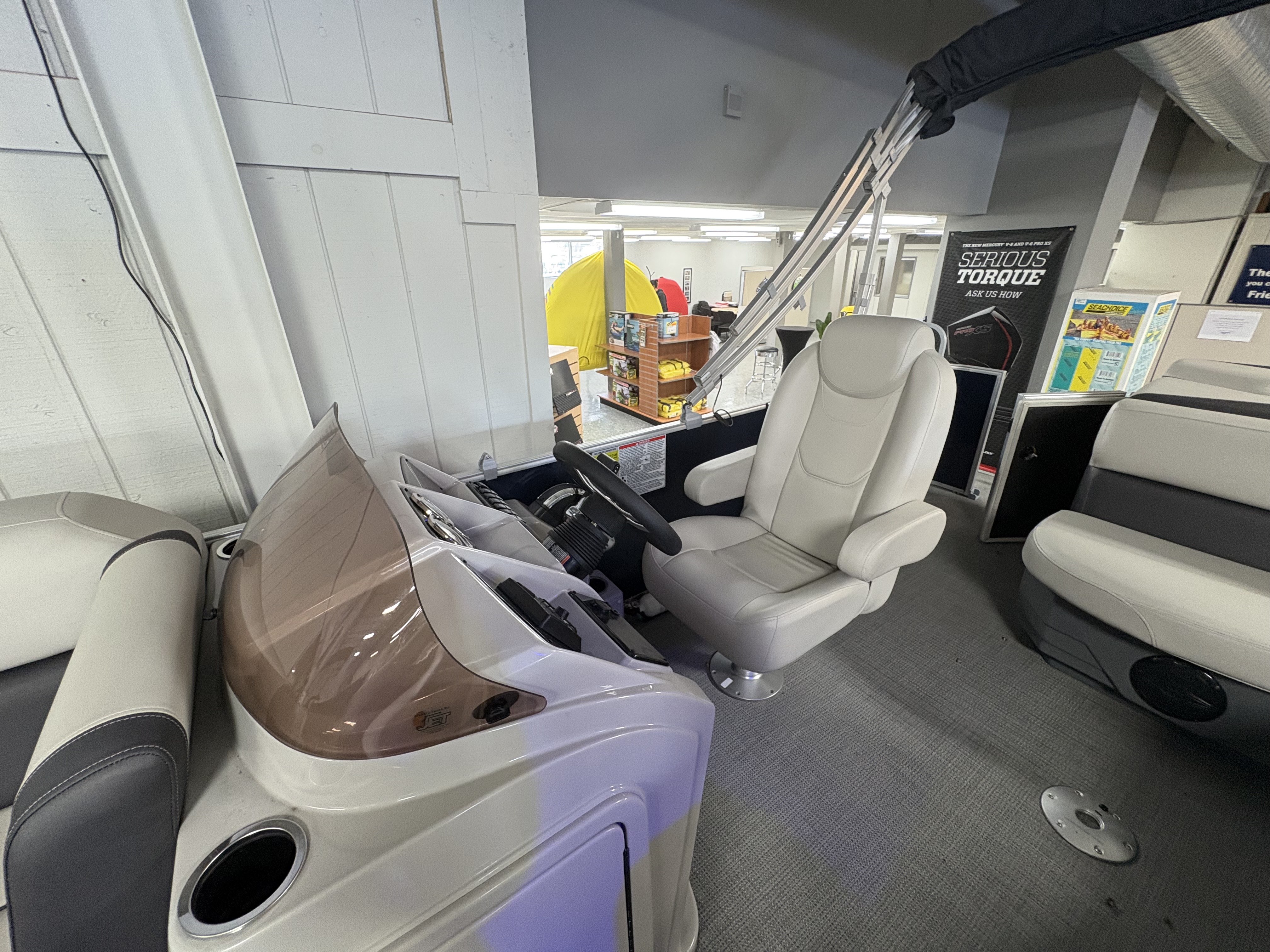 2025 Sylvan MIRAGE 820 Image Thumbnail #12