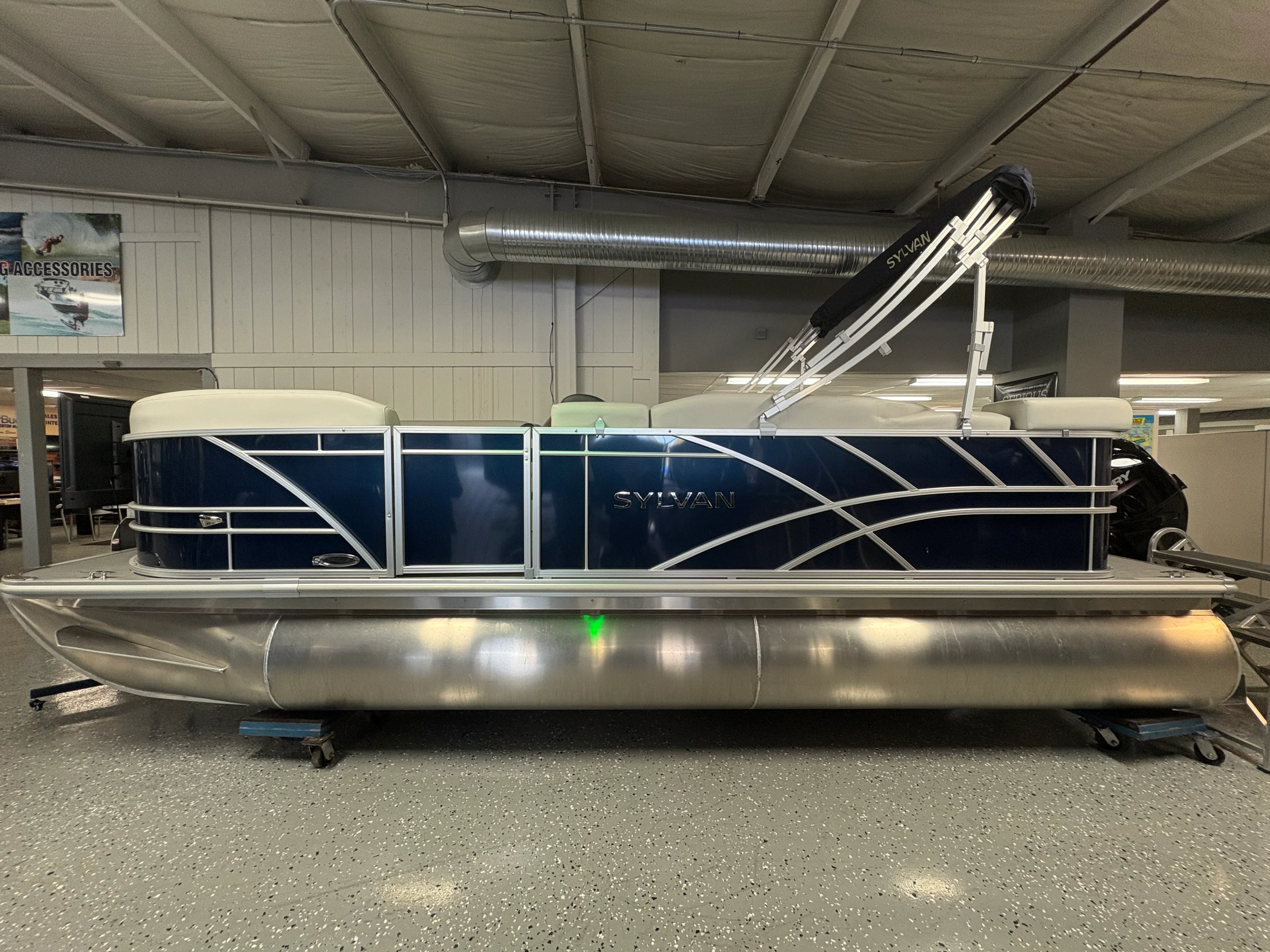 2025 Sylvan MIRAGE 820 Image Thumbnail #0