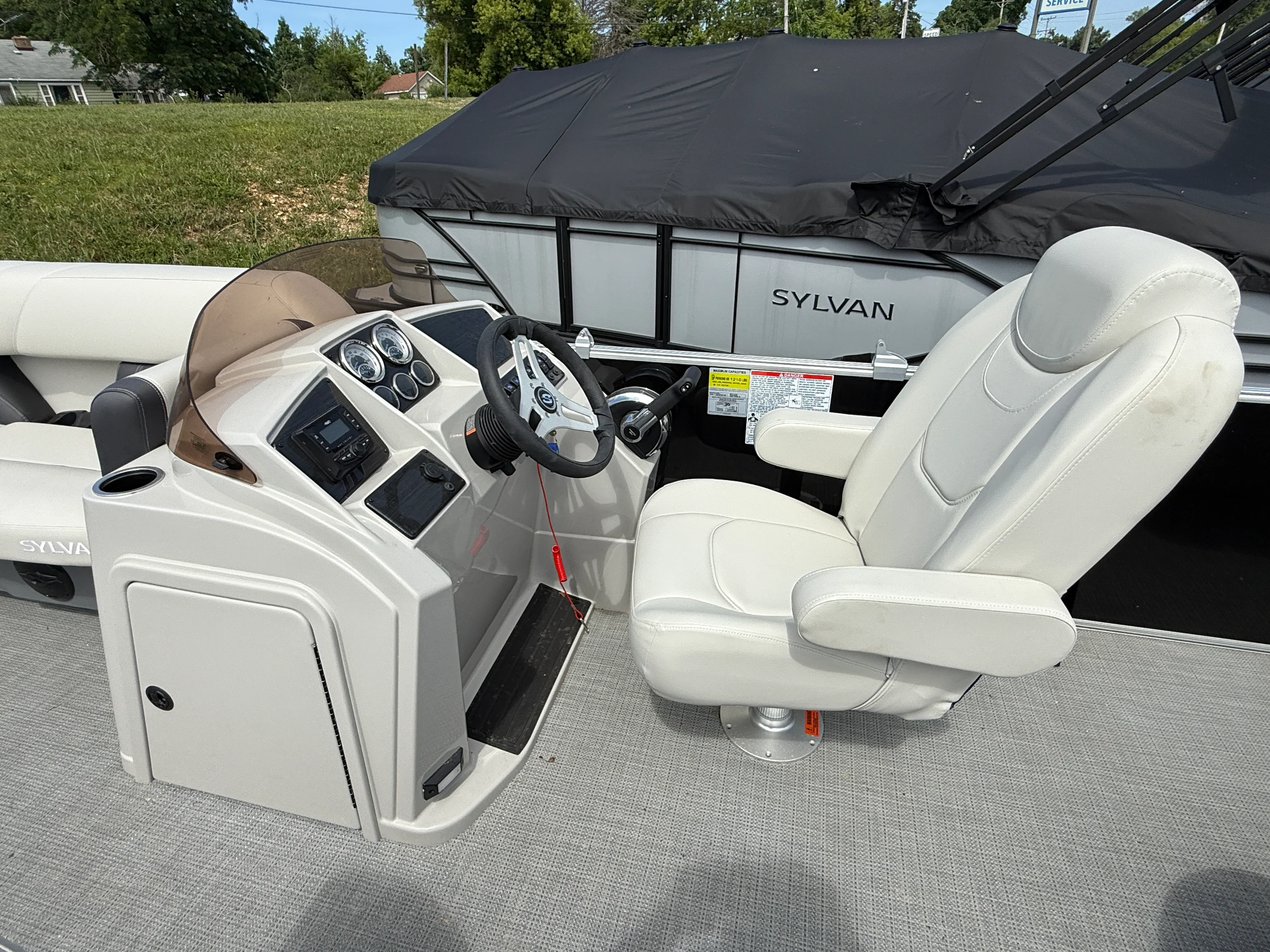 2025 Sylvan MIRAGE 820 Image Thumbnail #11